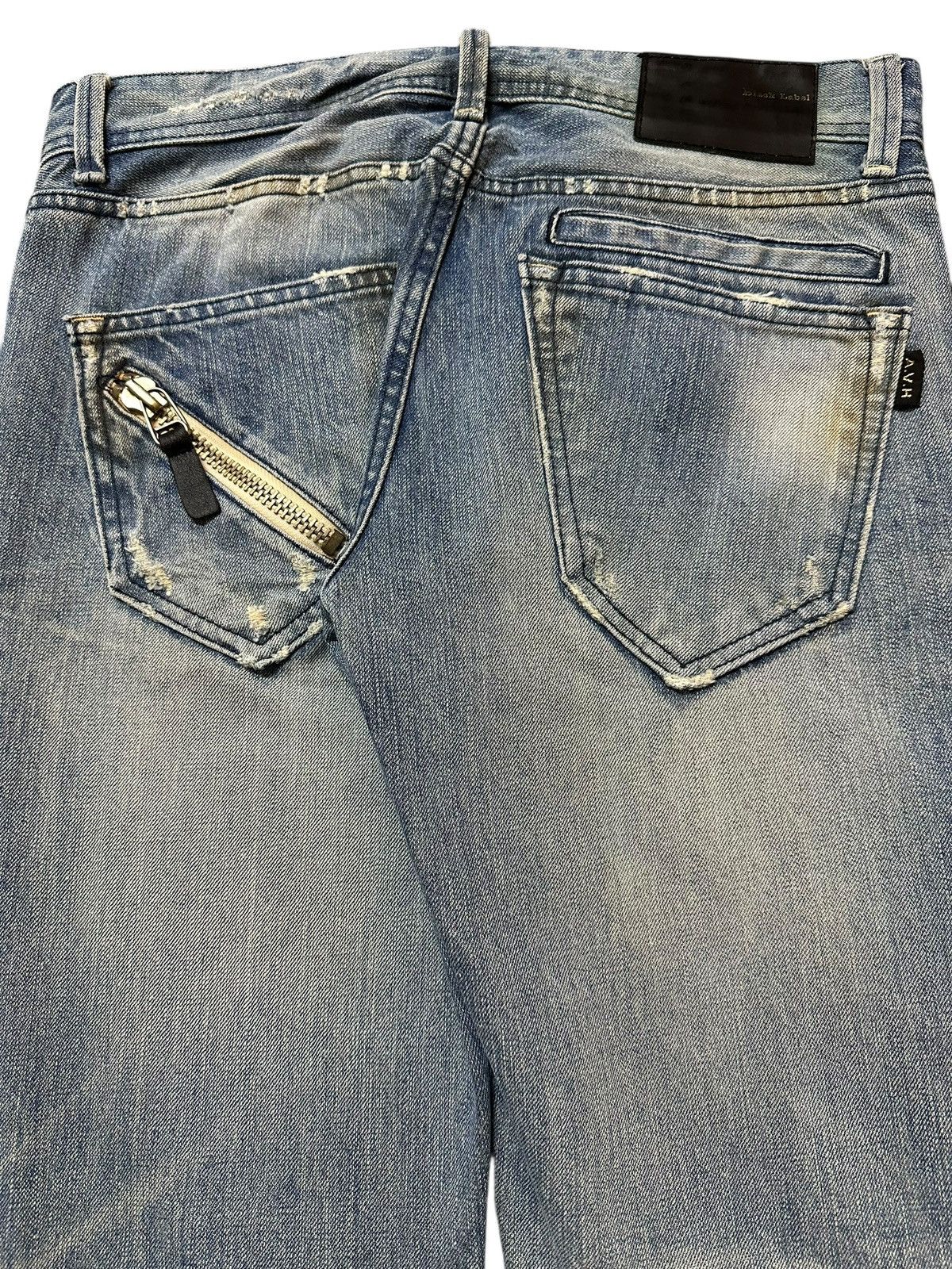 Japanese Brand Vintage Japanese Brand Blue Faded Wash Style Jeans Size US 31 - 6 Thumbnail