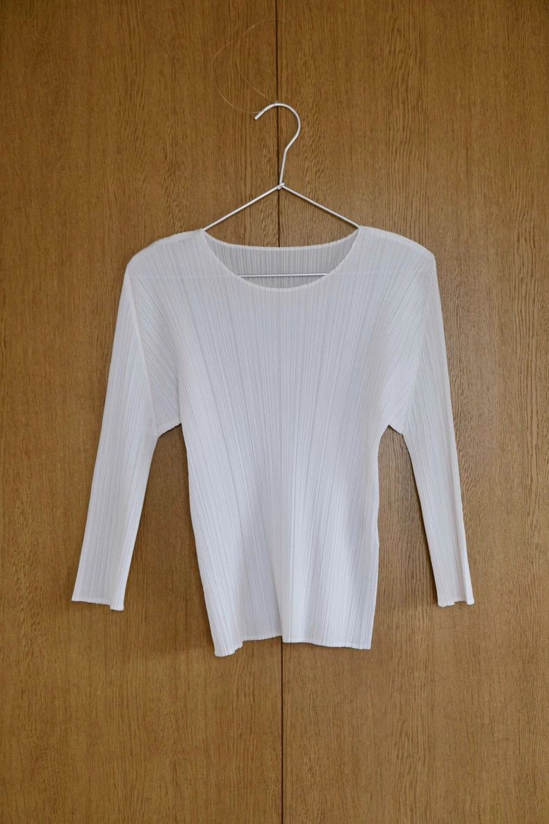 Issey Miyake size:3 White pleated top