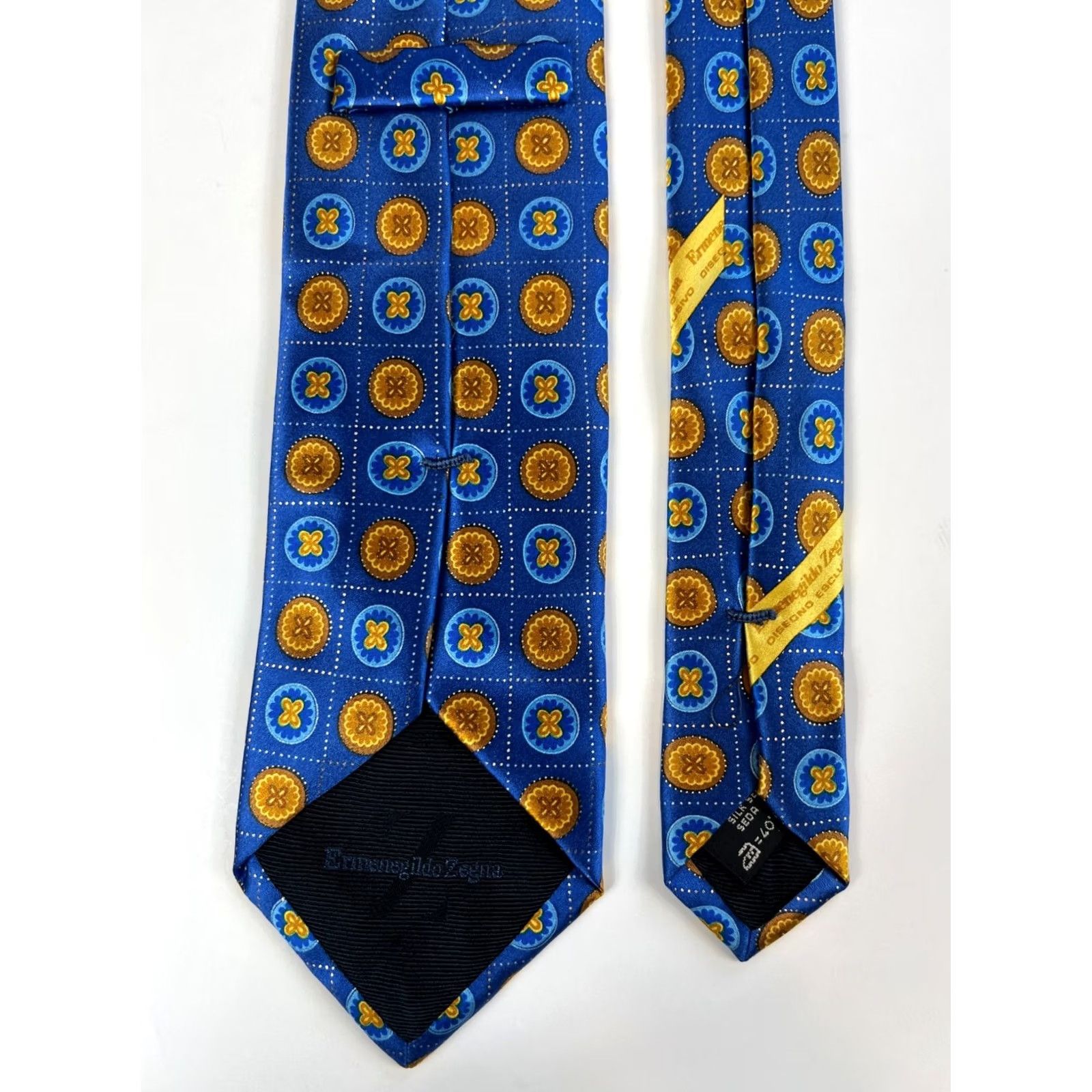 Ermenegildo Zegna VINTAGE Ermenegildo Zegna Luxury Silk Tie Disegno Esclusivo Made in Italy Blue Geometric 100% Silk 59.25" 3 3/8" Men Tie Size ONE SIZE - 6 Thumbnail