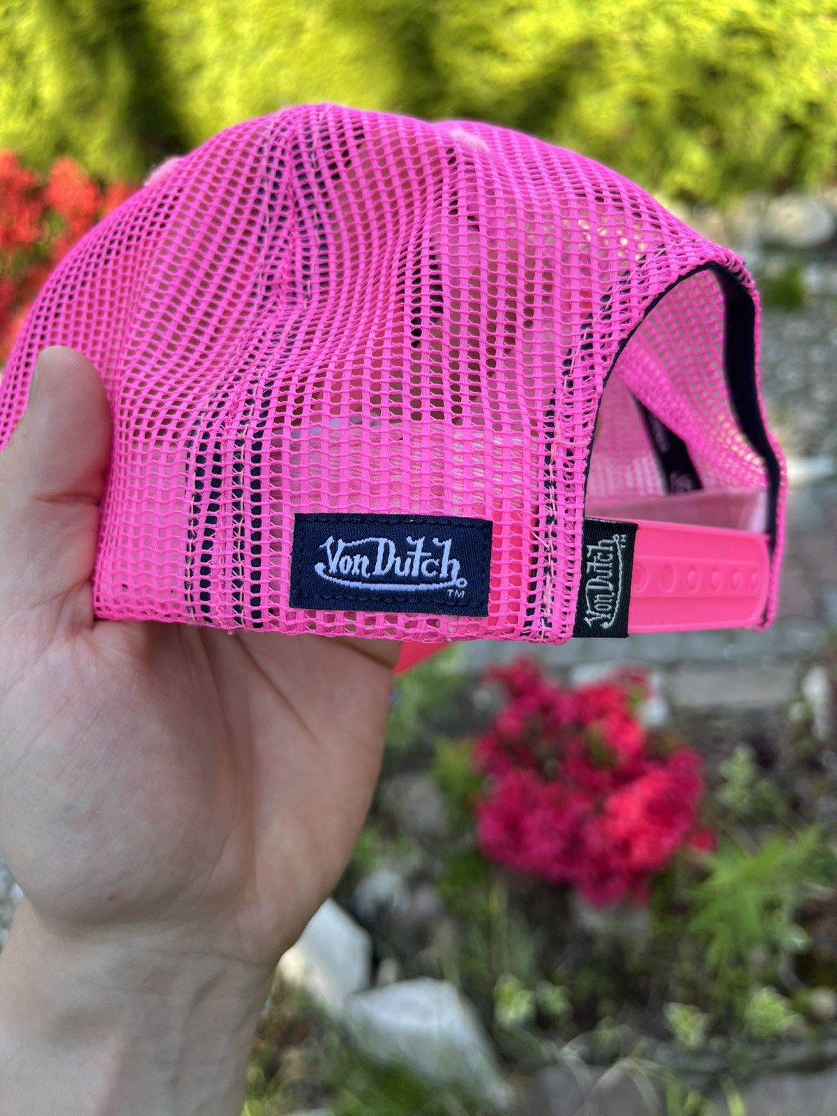 Ed Hardy × Von Dutch Vintage Von Dutch y2k trucker hat mesh cap neon pink Barbie Size ONE SIZE - 8 Thumbnail