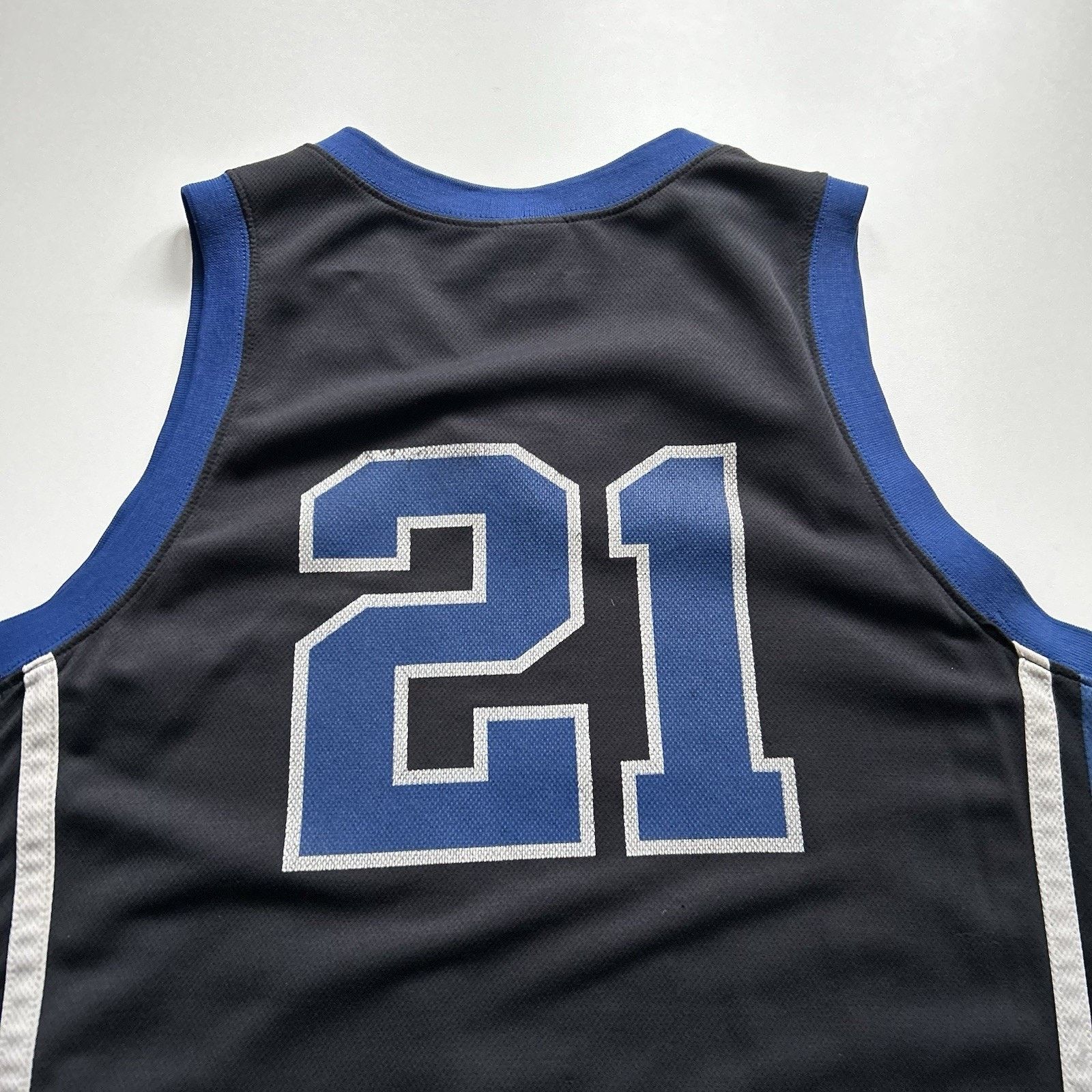 NCAA Vintage Duke Basketball Jersey Size Large Nike Y2K NCAA Rare Size US L / EU 52-54 / 3 - 4 Thumbnail