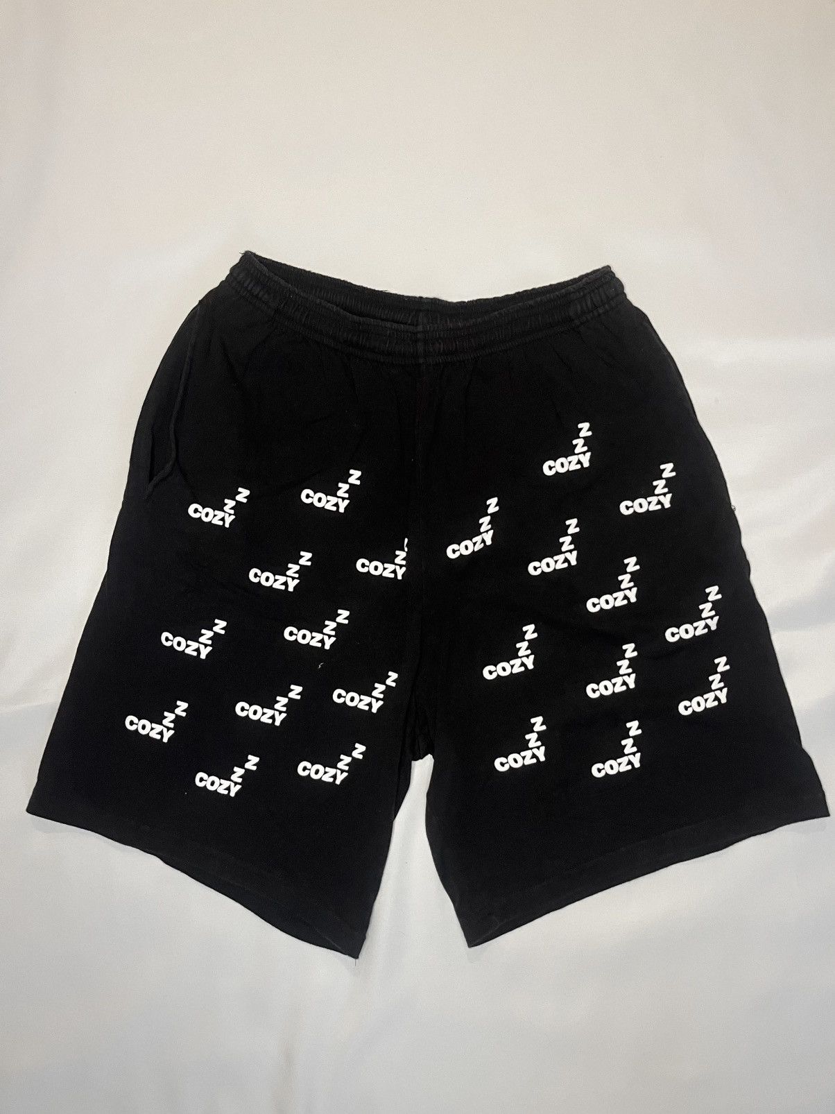 Vintage Cozy Studios Puff Print Shorts Size US 32 / EU 48 - 1 Thumbnail