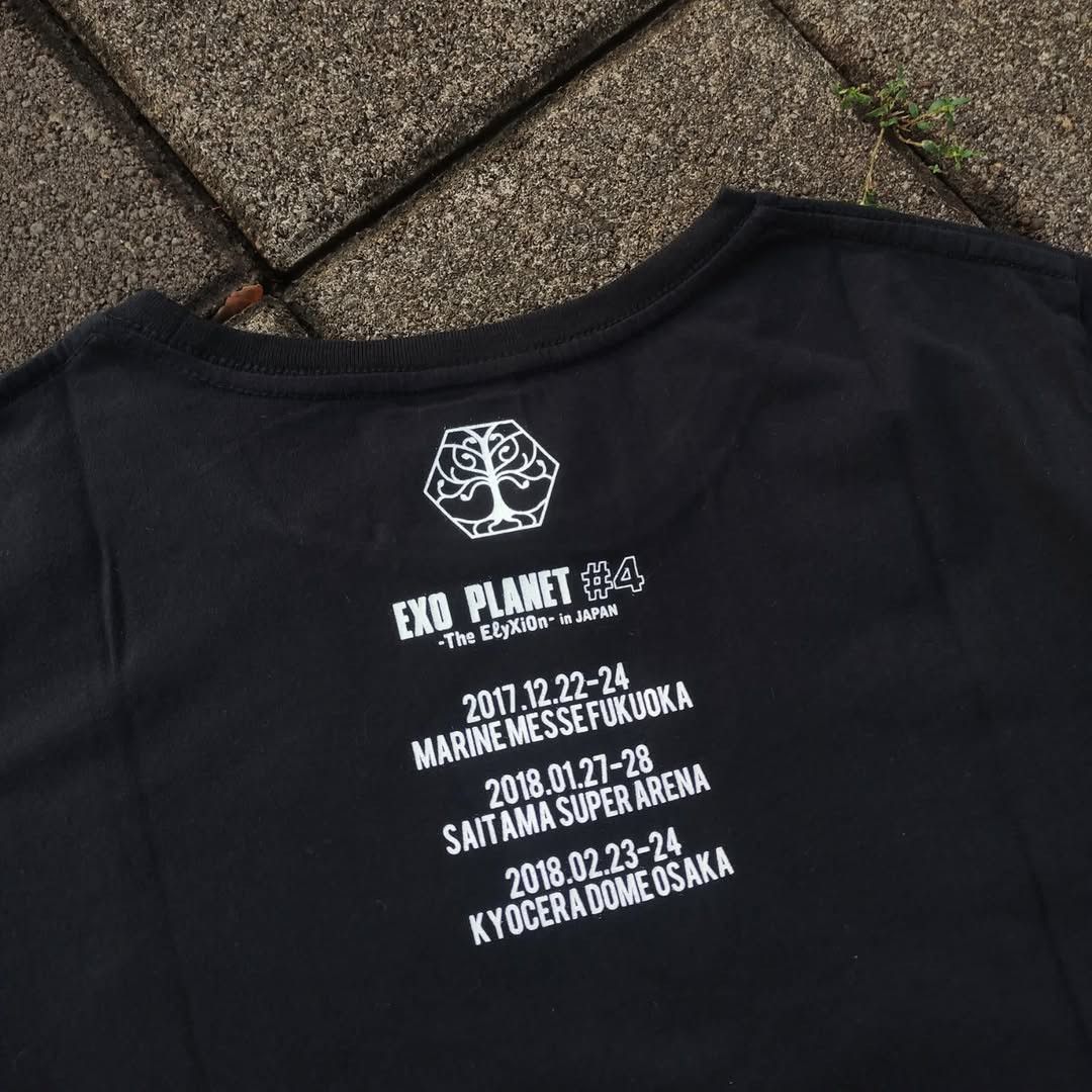 Band Tees EXO Kpop Planet 4 Live 2017 Tee Size US M / EU 48-50 / 2 - 2 Thumbnail