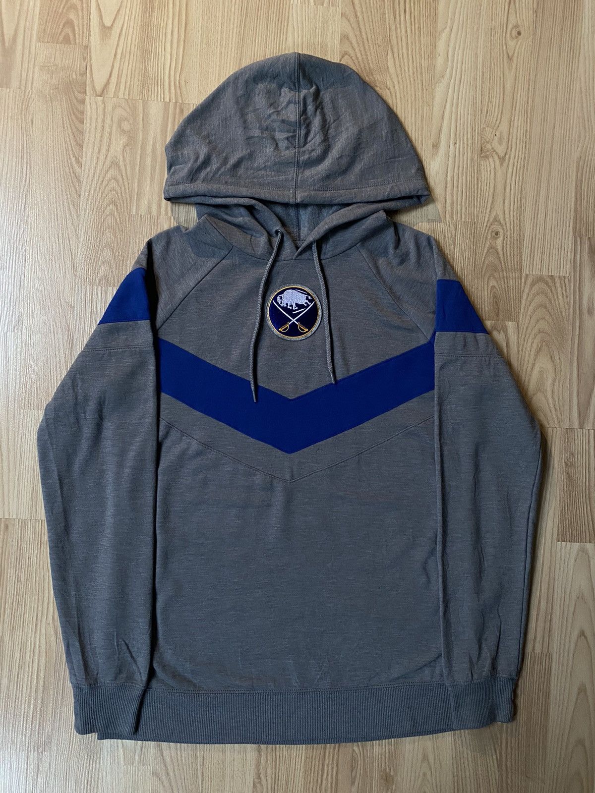 NHL × Vintage Buffalo Sabres NHL Hoodie Size S Size US S / EU 44-46 / 1 - 1 Thumbnail