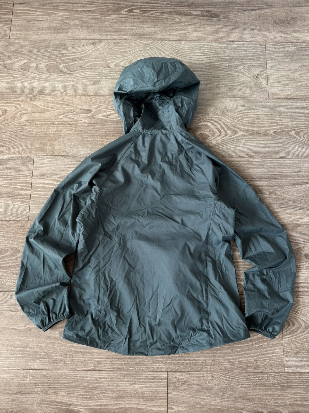 Uniqlo Uniqlo Hybrid Packable Outwear Monochrome Urban Style Jacket Size S / US 4 / IT 40 - 18 Thumbnail
