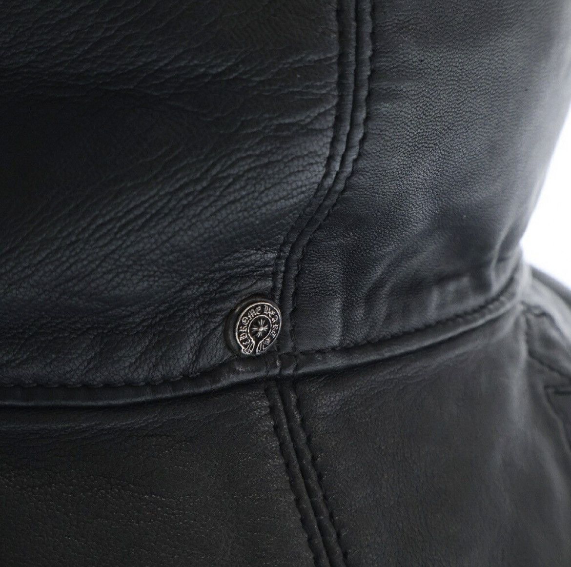 Chrome Hearts Chrome hearts cemetery Cross leather patch bucket hat Size ONE SIZE - 5 Thumbnail