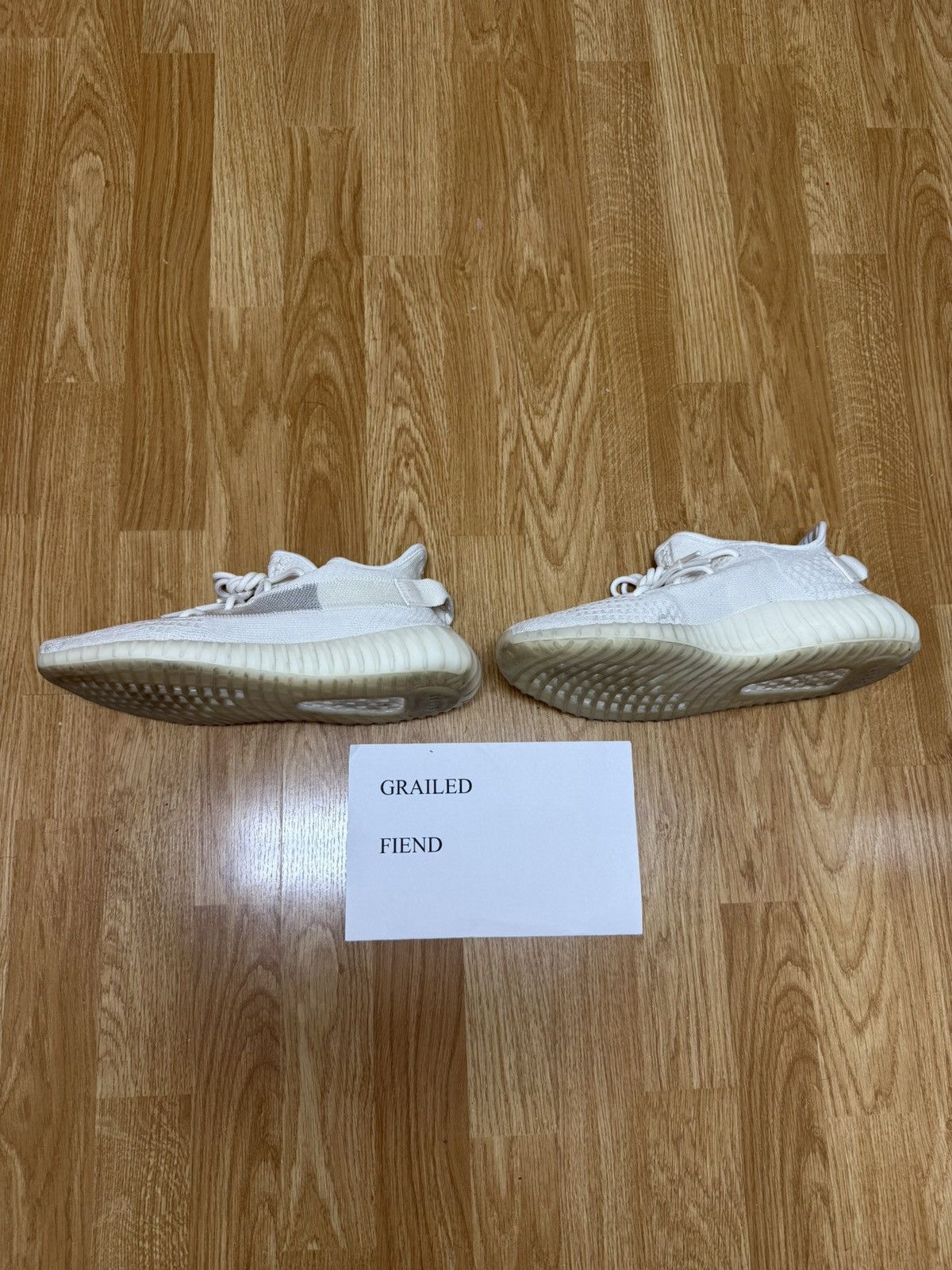 Yeezy Yeezy 350 V2 Bone Size US 9.5 / EU 42-43 - 9 Thumbnail