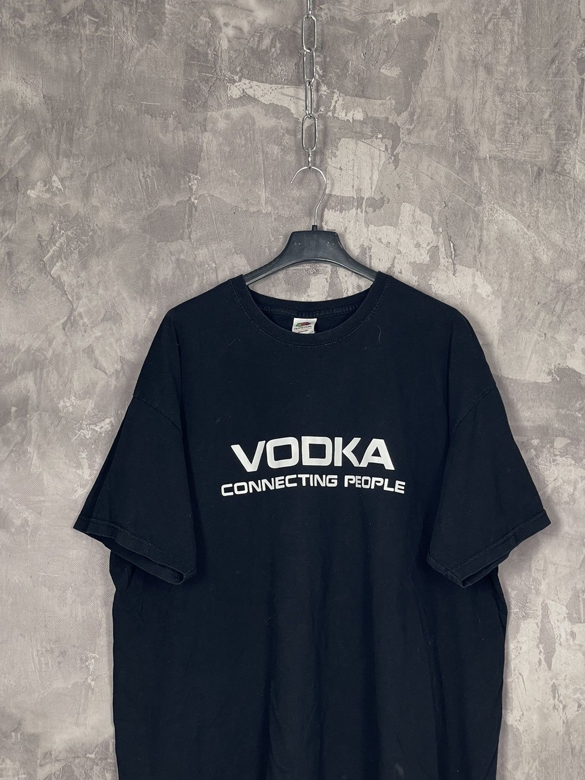 Vintage Vintage 2000s Vodka Connecting People Promo Black Tee Size US XXL / EU 58 / 5 - 2 Thumbnail