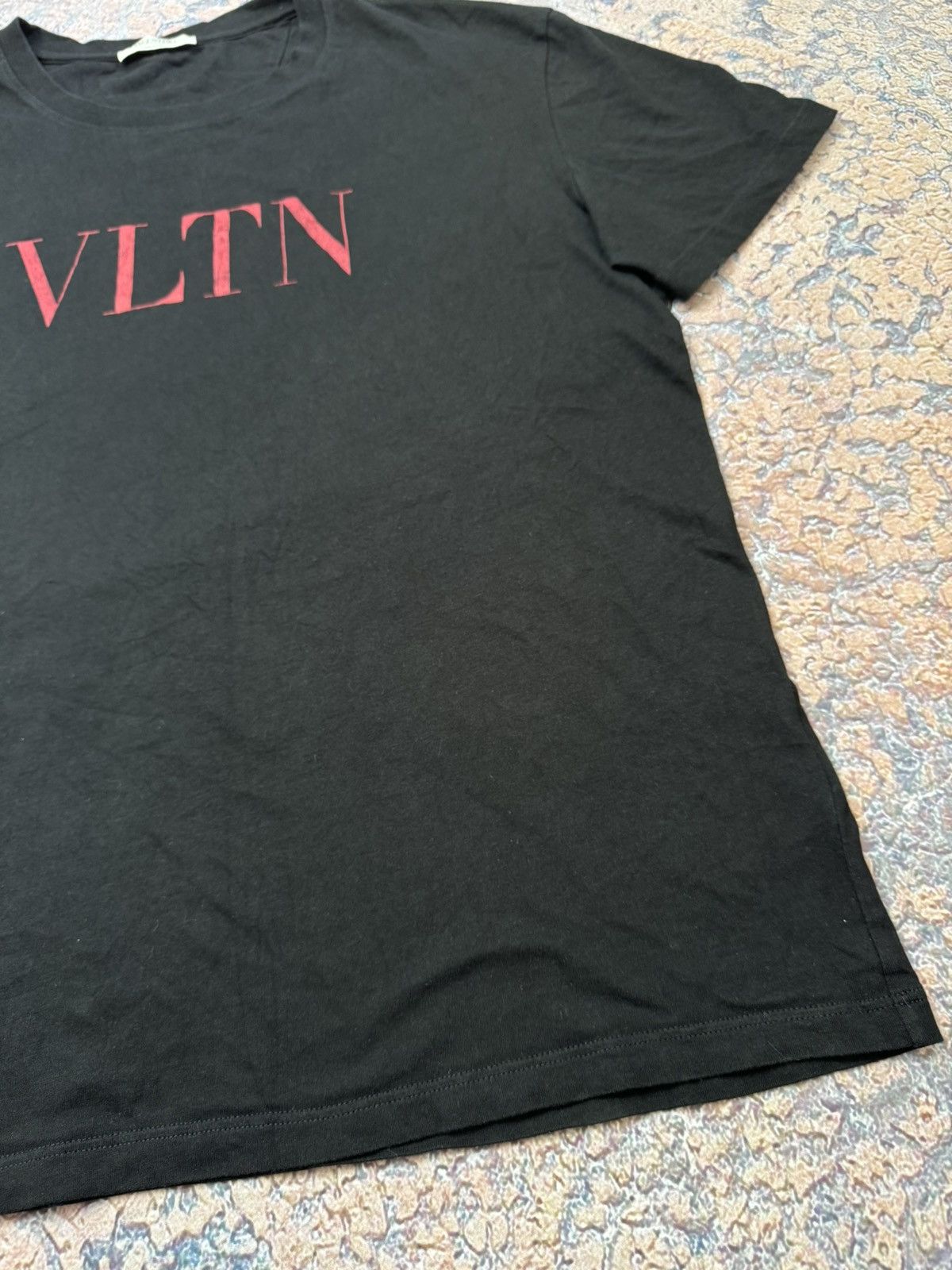 Valentino × Vintage Valentino Logo Tee Size US XL / EU 56 / 4 - 4 Thumbnail