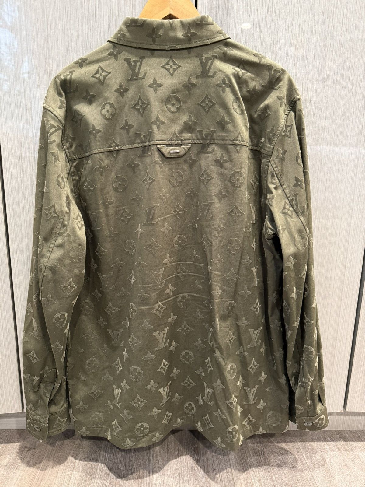 Louis Vuitton Louis Vuitton Olive Monogram Overshirt Size US M / EU 48-50 / 2 - 2 Thumbnail