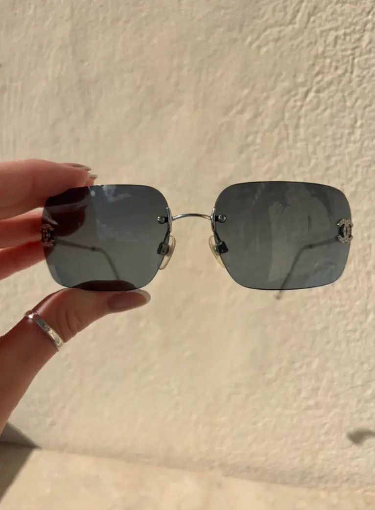 Chanel × Vintage CHANEL Sunglasses 4017-D Rimless Rhinestone Vintage Size ONE SIZE - 1 Thumbnail