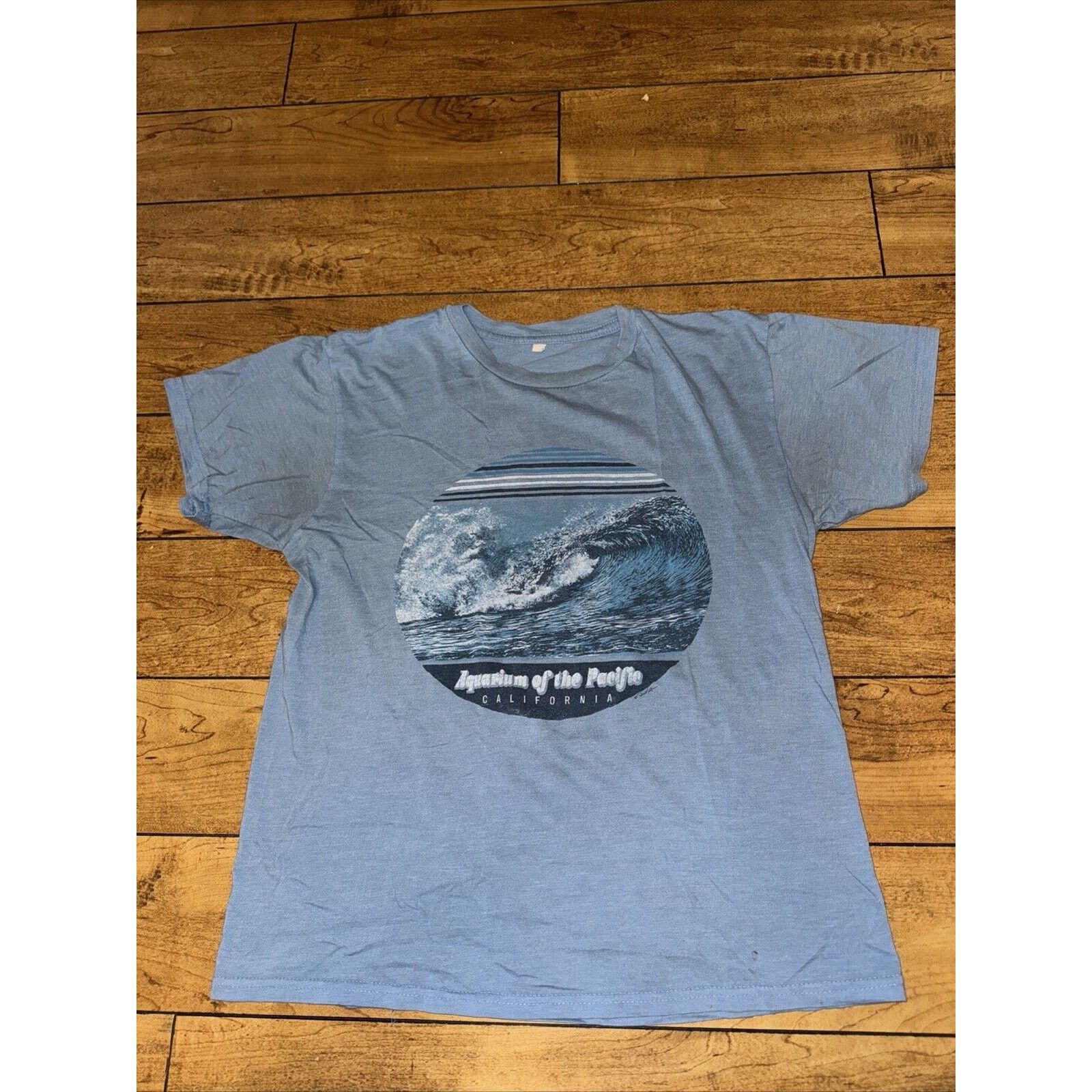 Band Tees × The Mountain × Vintage VNT Aquarium Of The Pacific T-Shirt Blue S 19x23 Lightweight Size US S / EU 44-46 / 1 - 1 Thumbnail
