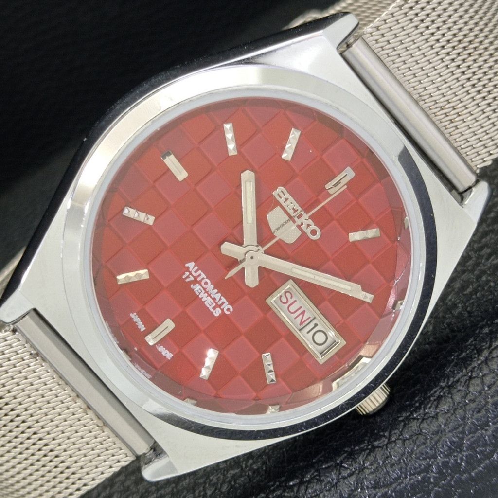 Seiko REFURBISHED VINTAGE SEIKO 5 AUTO JAPAN MENS WATCH a440204 Size 38 - 1 Thumbnail