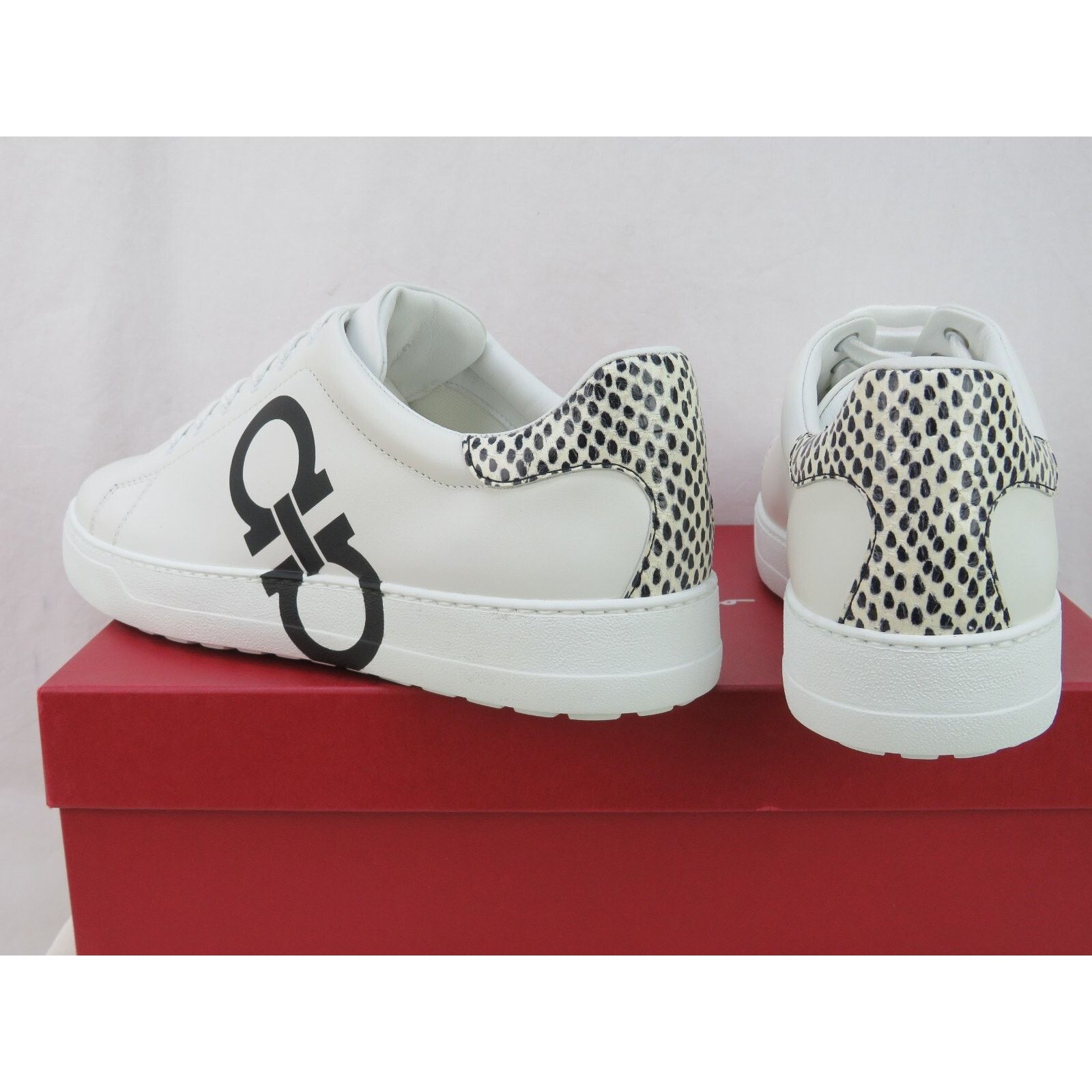 Salvatore Ferragamo FERRAGAMO NUMBER WHITE LEATHER BLACK GANCINI SNEAKERS 10.5 C Size US 10.5 / IT 40.5 - 5 Thumbnail