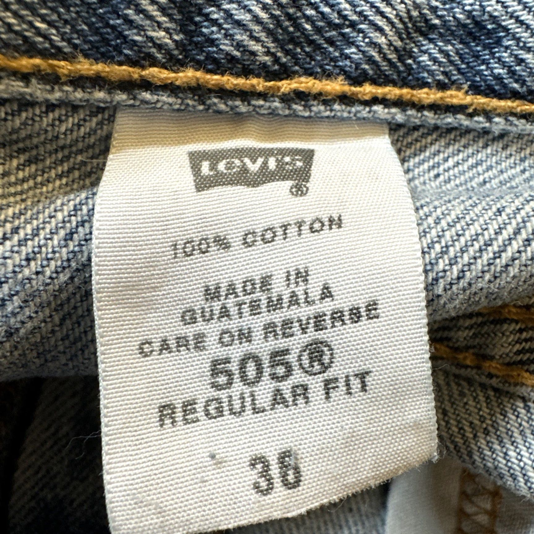 Levi's VINTAGE Levi’s 505 Jean Shorts Bermuda Men’s 36 Denim Regular Blue 5-Pocket Button Zipper Logo Distressed Mid Rise Y2K Shorts Mens Size US 36 / EU 52 - 5 Thumbnail