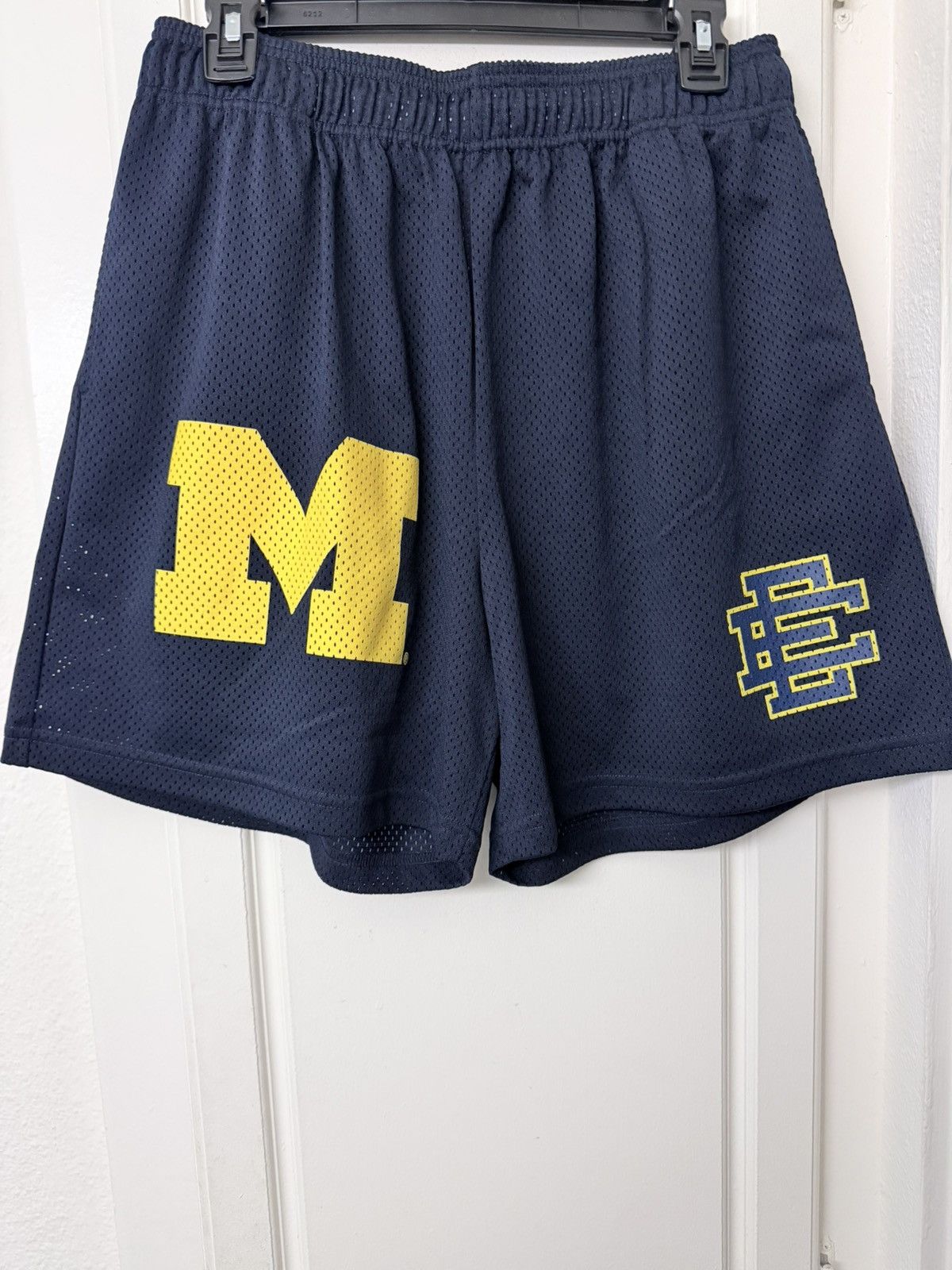 Eric Emanuel Eric Emmanuel Michigan Shorts Size US 42 / EU 58 - 1 Thumbnail
