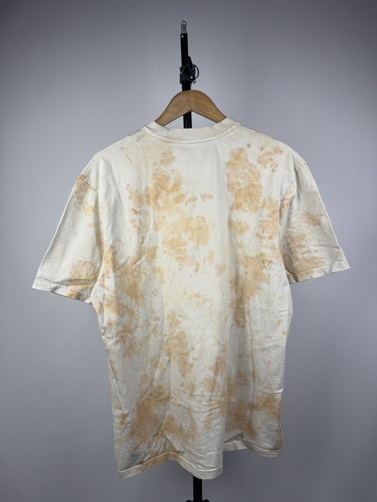 Karl Kani 00s Karl Kani Tie-Dye Logo Embroidered Tee Tagged S Fits L Size US M / EU 48-50 / 2 - 9 Thumbnail