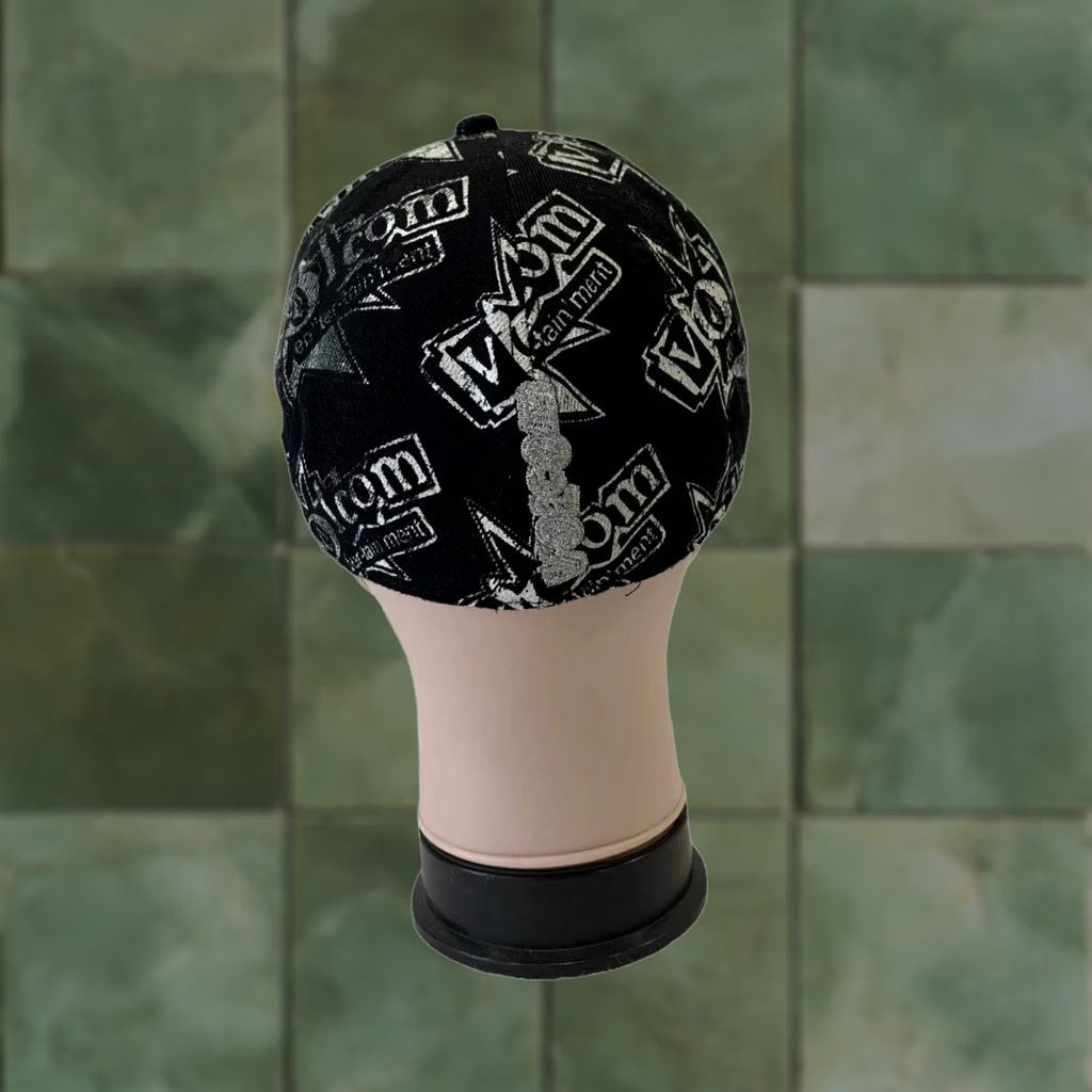 Volcom VINTAGE Volcom Fitted Hat Black White All Over Print Logo Y2K Streetwear Skate Cap Size 7 Mens Size ONE SIZE - 1 Thumbnail