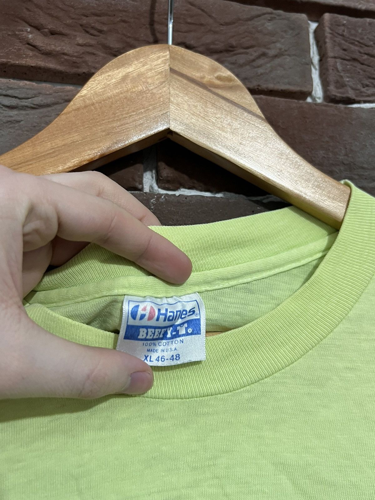Hanes Rare 90s Vintage Neon Yellow XL Blank Tshirt Hype Grail Size US XL / EU 56 / 4 - 3 Thumbnail