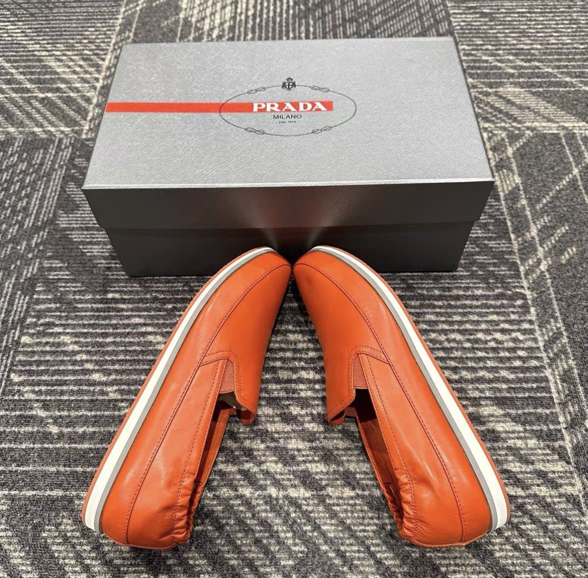 Prada Prada Orange Slip-On Casual Leather Shoes J42 Size US 7.5 / EU 40-41 - 4 Thumbnail