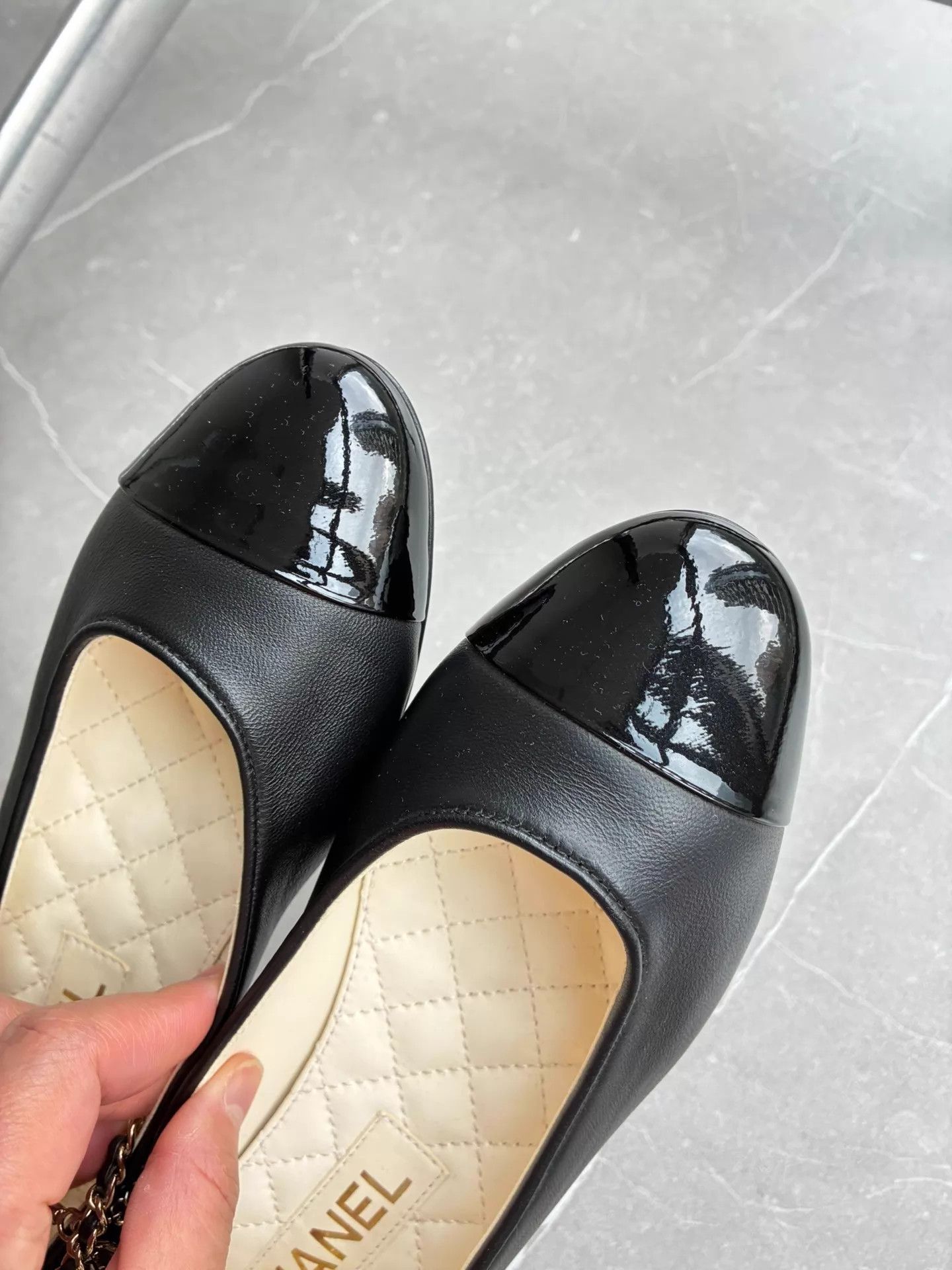 Chanel Chanel 22s Black Mary Jane Flat Shoes w/ Metal Ring Chain 37 Size US 6.5 / IT 36.5 - 3 Thumbnail