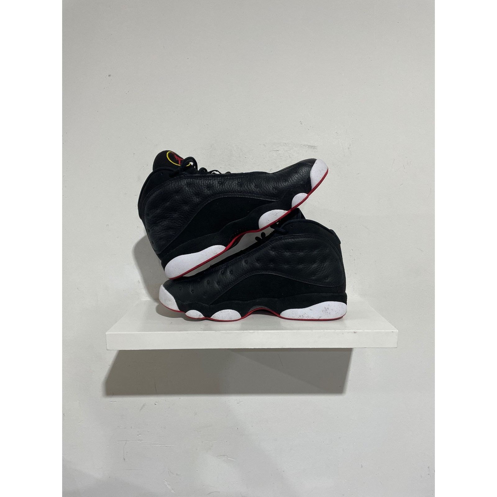 Nike NIKE JORDAN 13 PLAYOFFS 2023 SIZE 9.5 PREOWNED Size US 9.5 / EU 42-43 - 2 Thumbnail