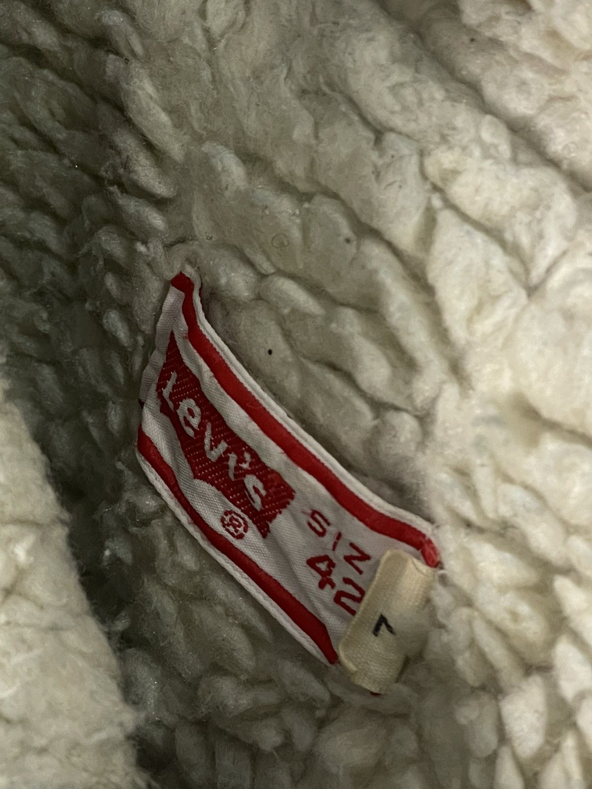 Levi's Vintage Levi’s Sherpa lined Trucker jacket made in Italy Size US L / EU 52-54 / 3 - 8 Thumbnail