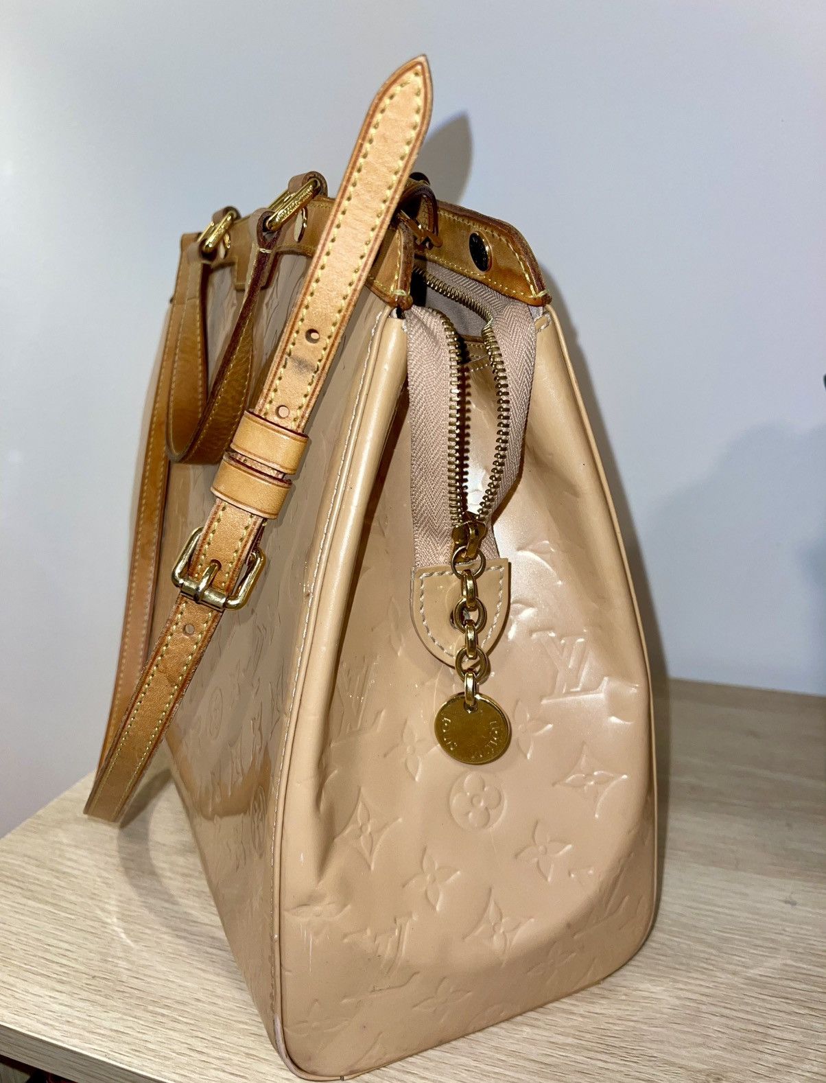 Louis Vuitton LOUIS VUITTON Vernis Brea GM Shoulder Bag RETAIL $3050 Size ONE SIZE - 3 Thumbnail