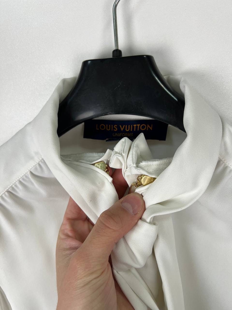 Louis Vuitton × Vintage Louis Vuitton Uniforms shirt woman size 36 Size XS / US 0-2 / IT 36-38 - 6 Thumbnail