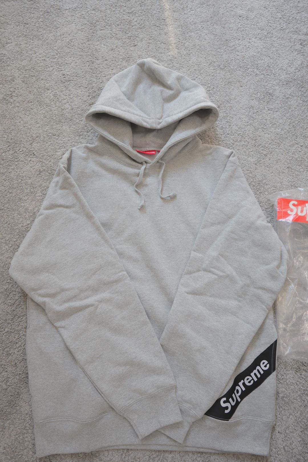 Supreme Supreme SS18 Corner Label Hooded Sweatshirt Size US L / EU 52-54 / 3 - 1 Thumbnail