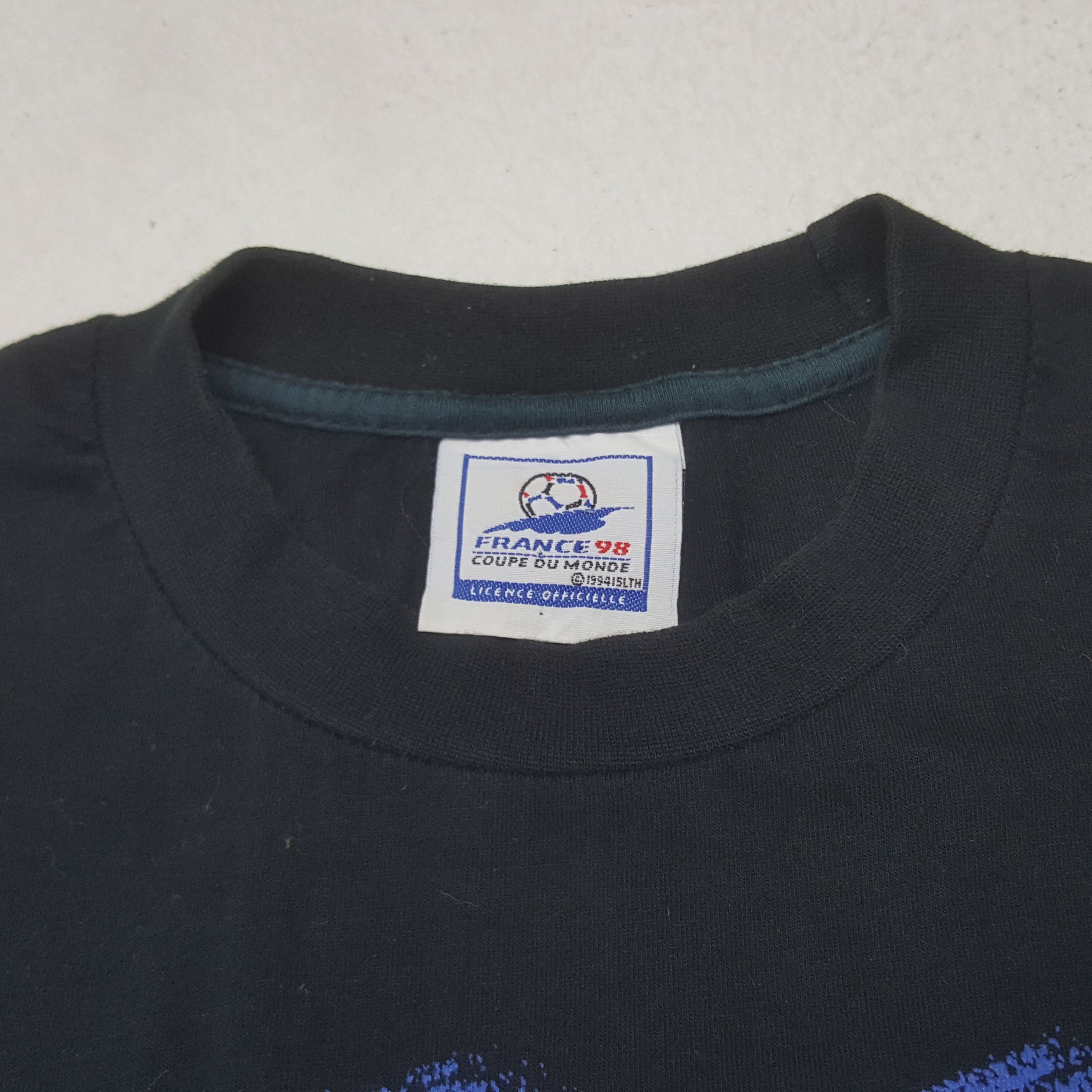 Adidas Vintage Adidas France World Cup 1998 Tshirt RR25 Size US L / EU 52-54 / 3 - 4 Thumbnail