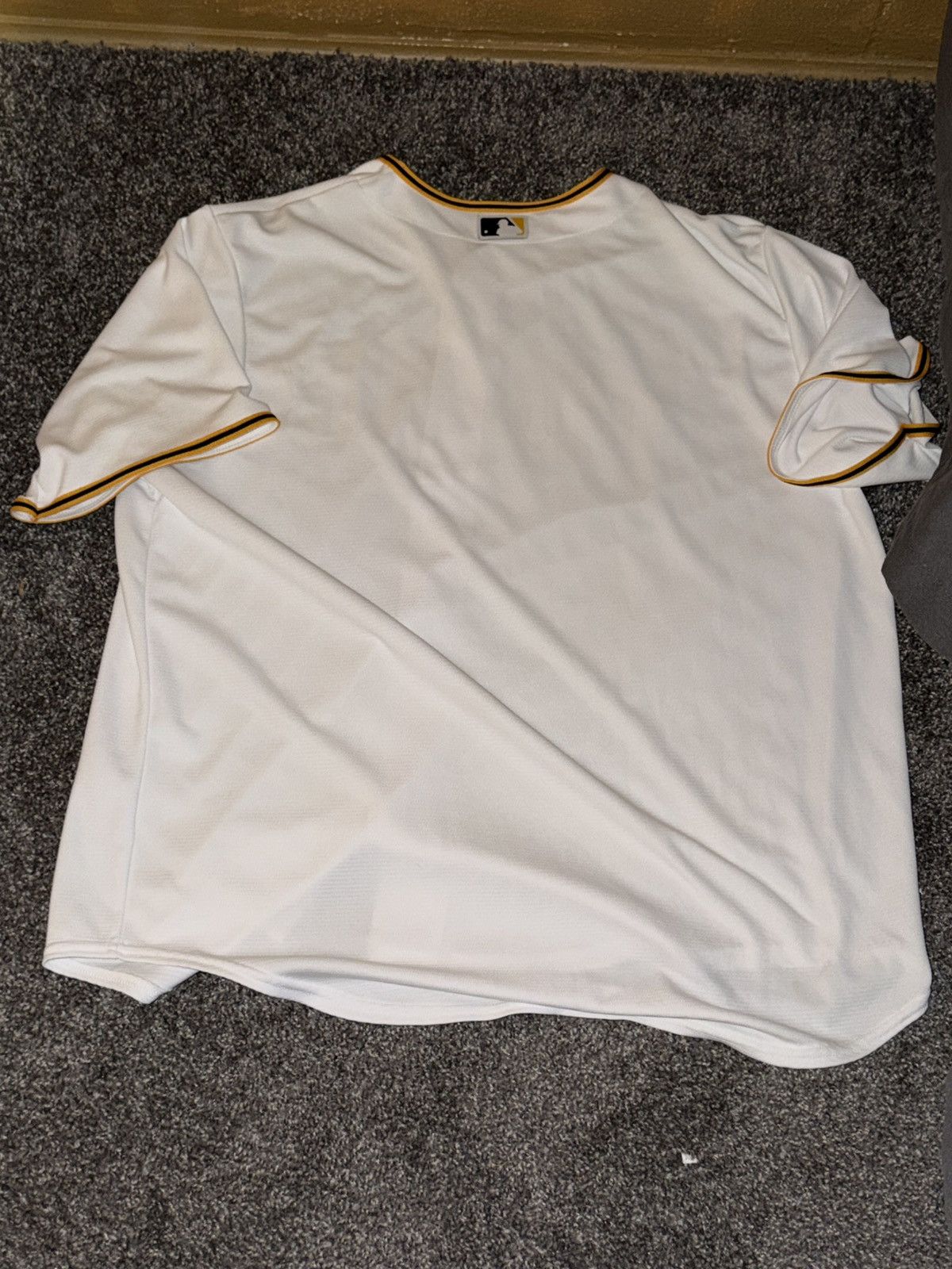 Majestic Majestic MLB Pittsburgh Pirates Jersey Mens Size XL Size US XL / EU 56 / 4 - 8 Thumbnail