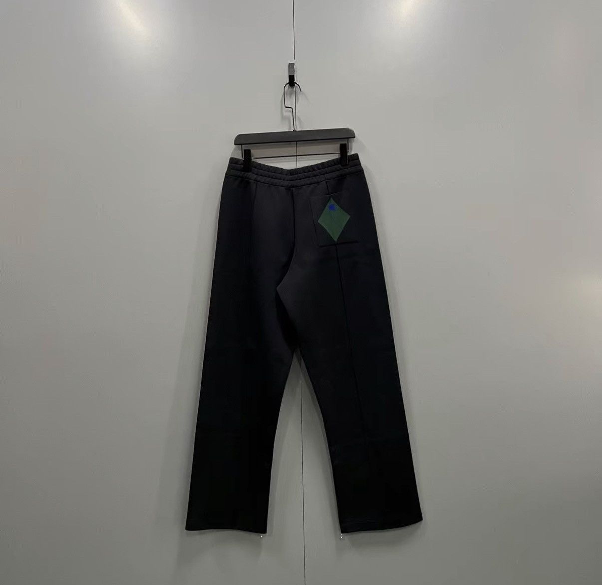 Burberry Burberry Back Logo Wide-leg Trousers J41 Size US 34 / EU 50 - 2 Thumbnail