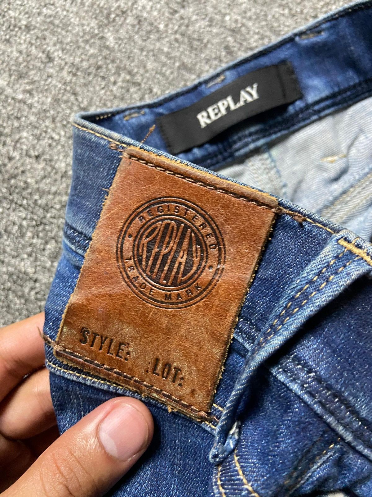 Replay × Vintage Replay Brand Regular Fit Denim Jeans (123) Size US 30 / EU 46 - 4 Thumbnail