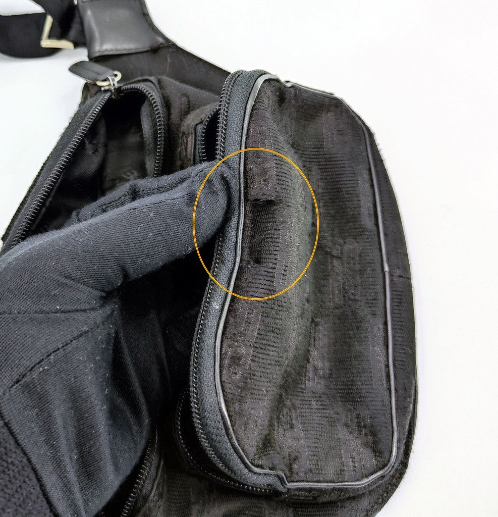 Balenciaga distressed BALENCIAGA waist chest bag monogram logo vintage Size ONE SIZE - 18 Thumbnail