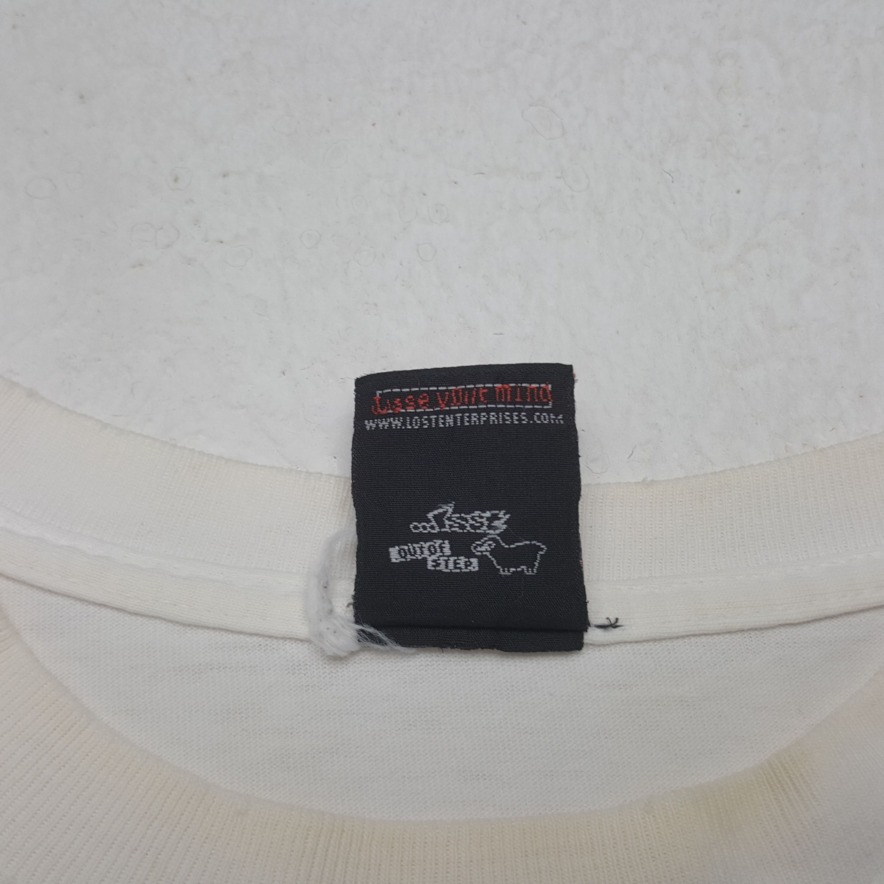 Other Vintage Lost Skateboard Tshirt Size US L / EU 52-54 / 3 - 6 Thumbnail