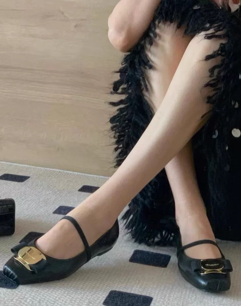 Salvatore Ferragamo FERRAGAMO Vara Black Calf Leather Bow Flat US8.5 Size US 8 / IT 38 - 6 Thumbnail