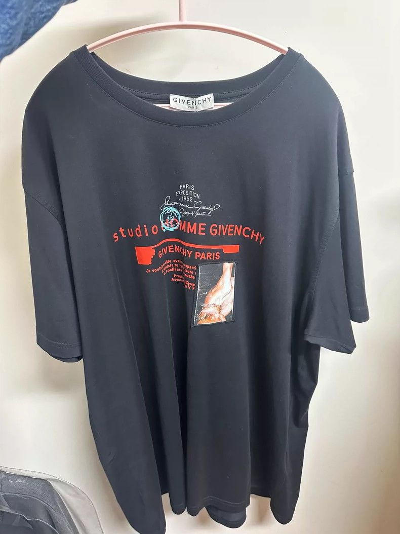 Givenchy Classic Short-Sleeve T-Shirt