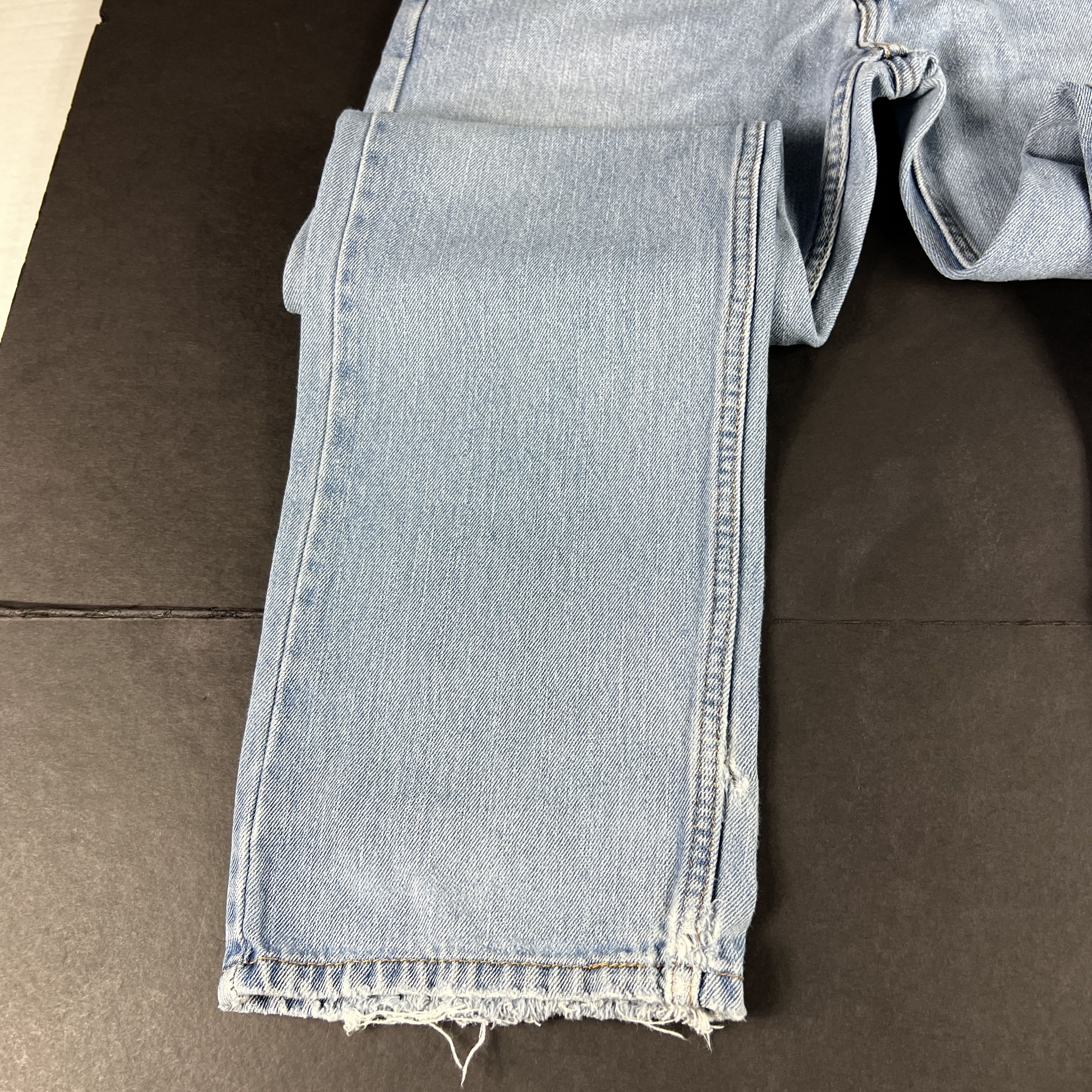 Levi's Levi's Jeans 505 Straight Leg Light Blue Distressed Denim Size US 35 - 8 Thumbnail