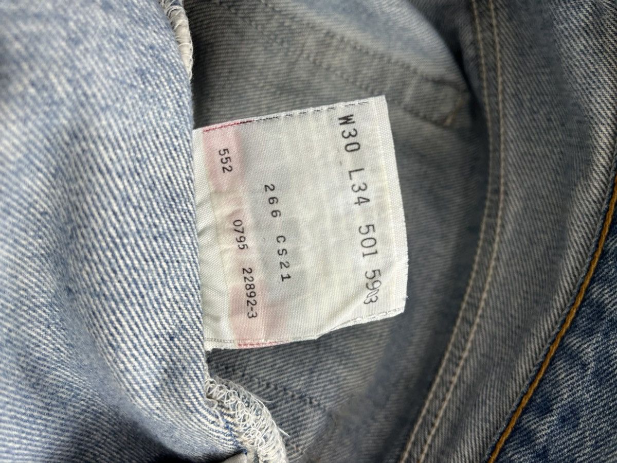 Levi's Vintage Clothing 🇺🇸1990s Vintage Levis 501 LVC 30x34 Light Blue Straight Jeans Size US 30 / EU 46 - 14 Thumbnail