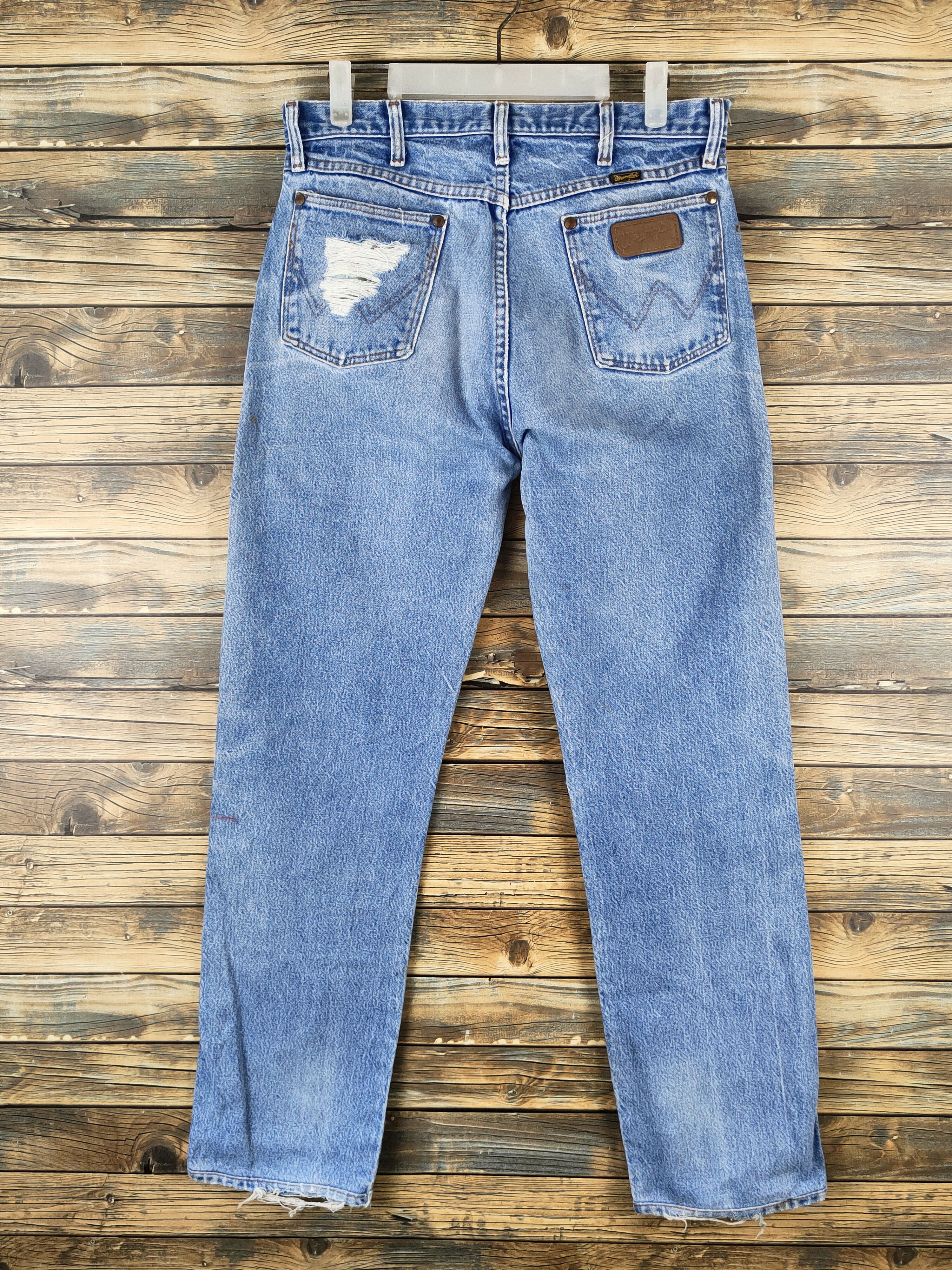Wrangler DL Wrangler Blue Distressed Ripped denim Jeans #46-102 Size US 32 / EU 48 - 7 Thumbnail
