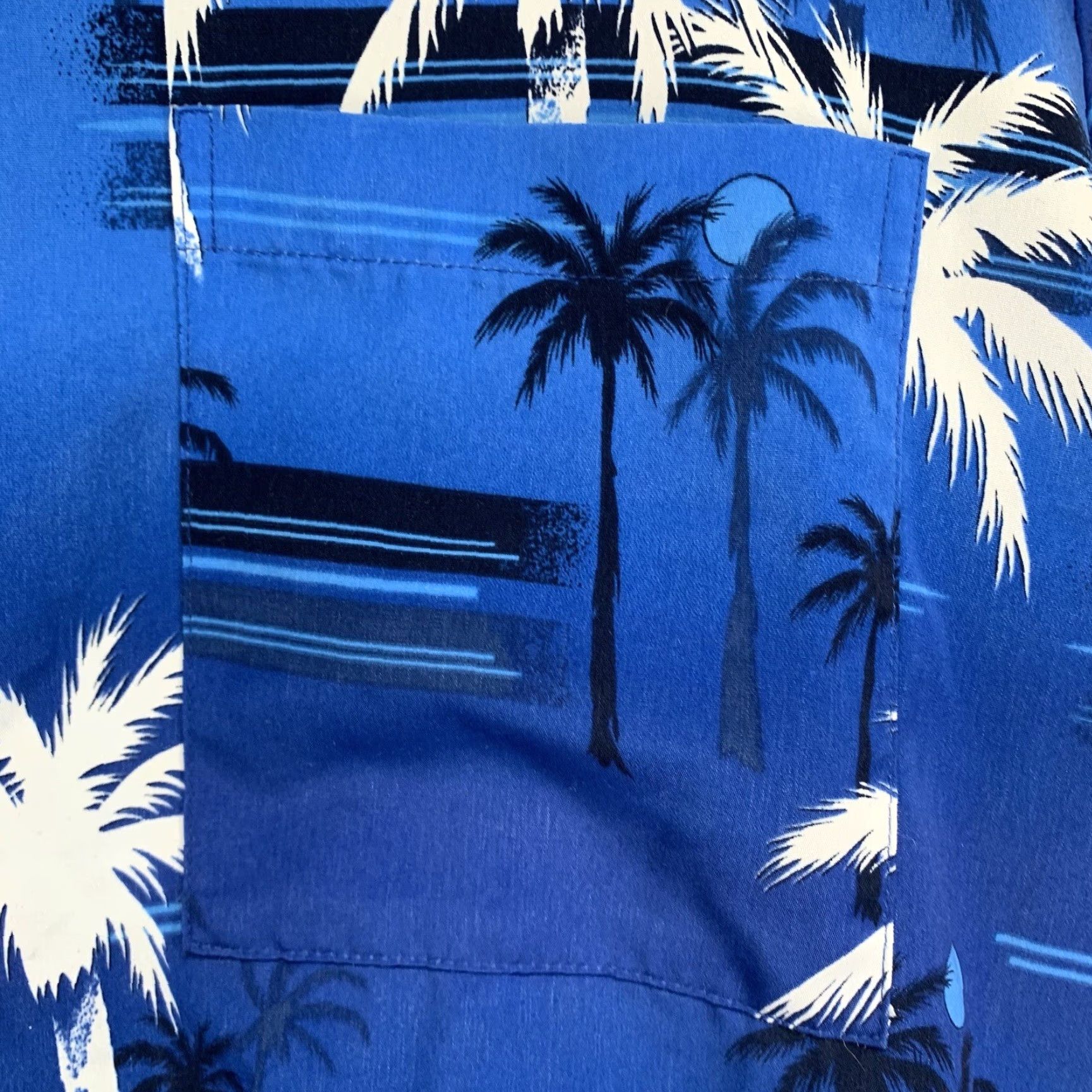 Vintage VINTAGE Hawaiian Shirt Alpine Design Mens M Blue Floral Short Sleeve Button-Up Collared Pocket 90s Aloha Dress? Size US M / EU 48-50 / 2 - 6 Thumbnail