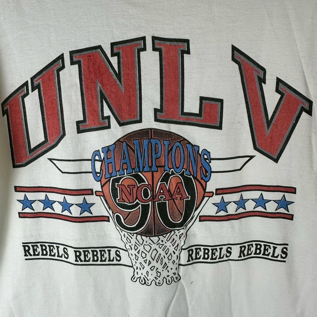 Vintage Vintage 1990 UNLV Rebels Basketball NCAA Champions T-shirt Size US L / EU 52-54 / 3 - 2 Thumbnail