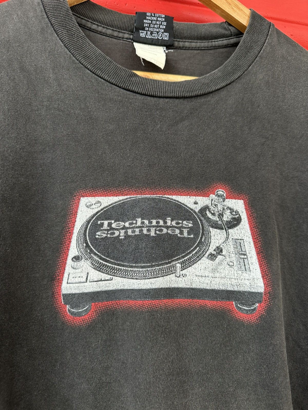 Vintage Vintage 90s Technics DJ Turntable Deck Tee Size US L / EU 52-54 / 3 - 3 Thumbnail