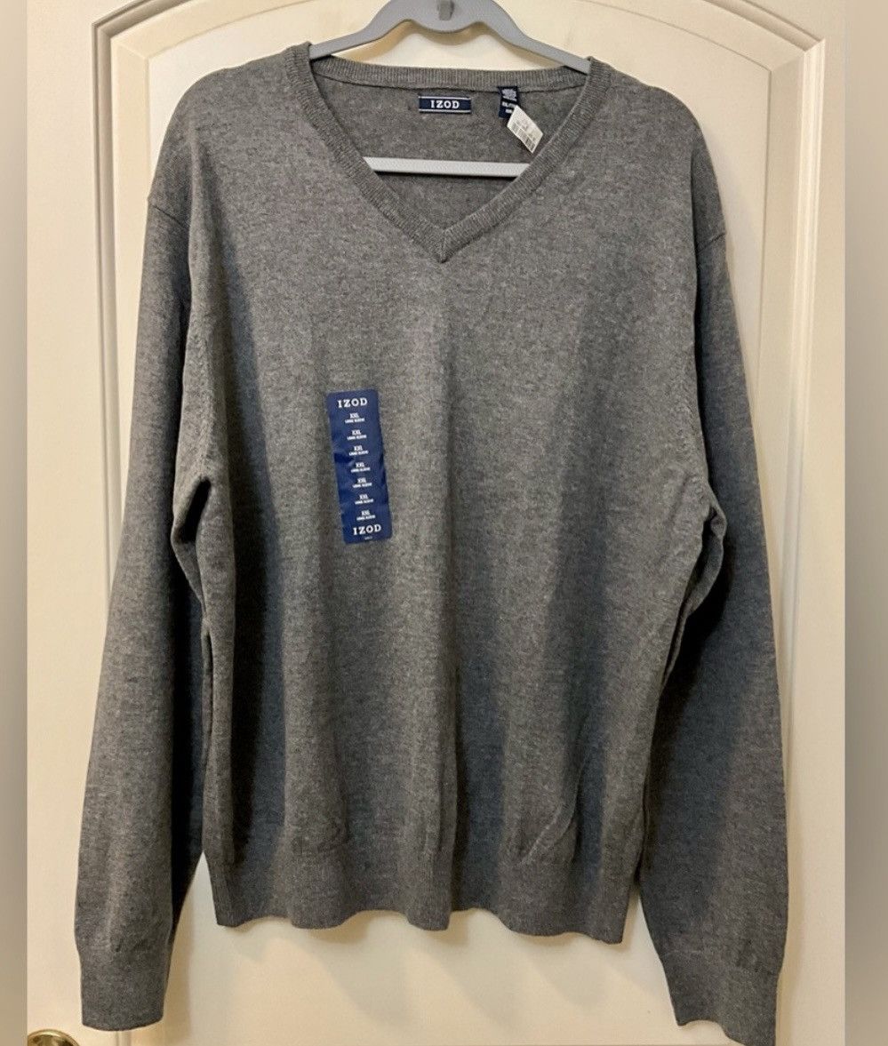 Izod NWT IZOD Men's Gray V-Neck Sweater XXL Size US XXL / EU 58 / 5 - 1 Thumbnail