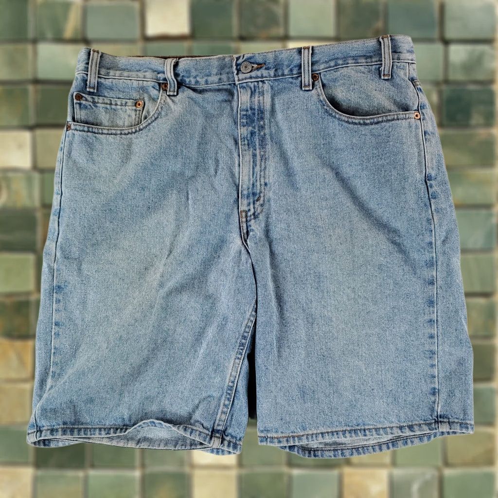 Levi's VINTAGE Levi's 550 Shorts Jean VTG Y2K Blue 10 Inseam Mens 38 40 Actual Jorts Regular Relaxed Men Size US 38 / EU 54 - 1 Thumbnail