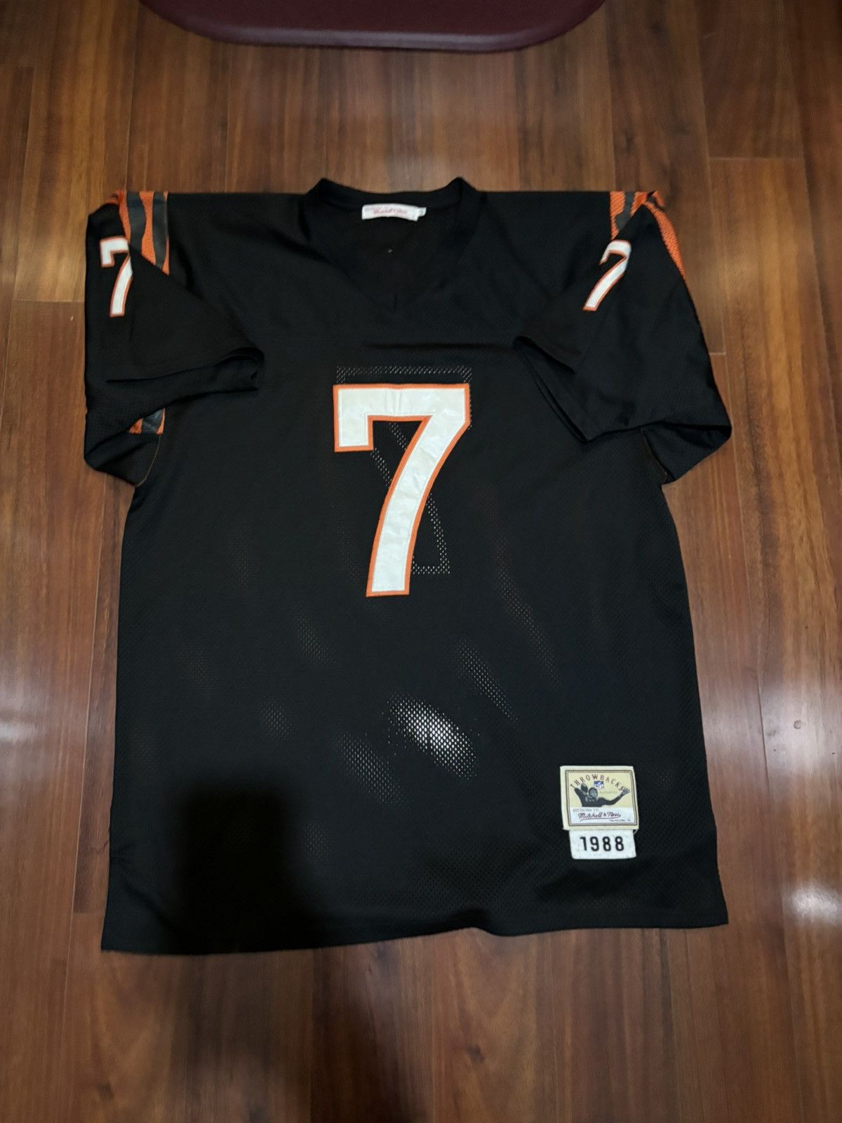 Mitchell & Ness × NFL × Vintage Boomer Esiason 1988 MVP Bengals Jersey Size US L / EU 52-54 / 3 - 1 Thumbnail