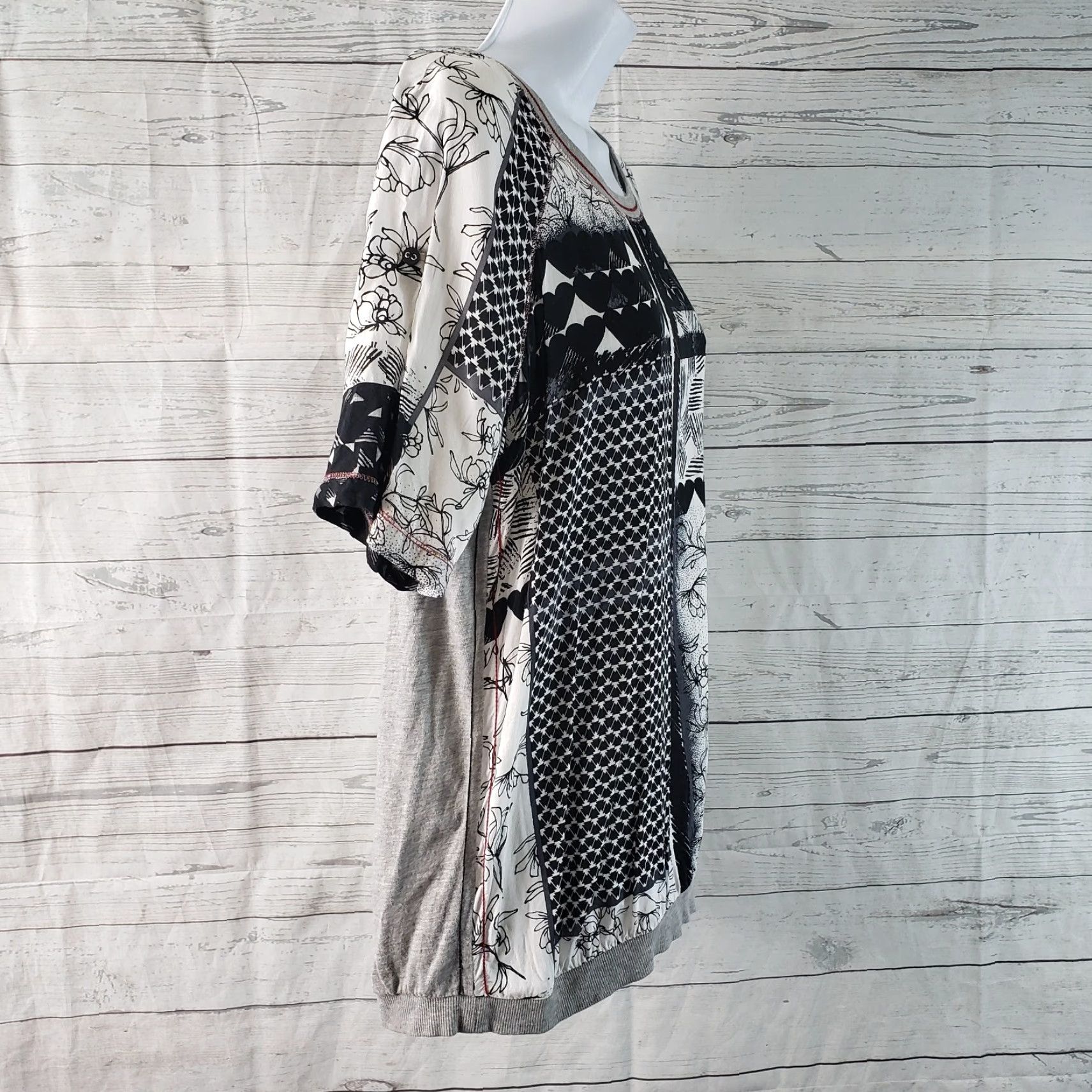 Vintage Cecil Womens Short Sleeve Printed Top Size Medium Black Gray Floral Cotton Blend Shirt Adult M Size M / US 6-8 / IT 42-44 - 3 Thumbnail