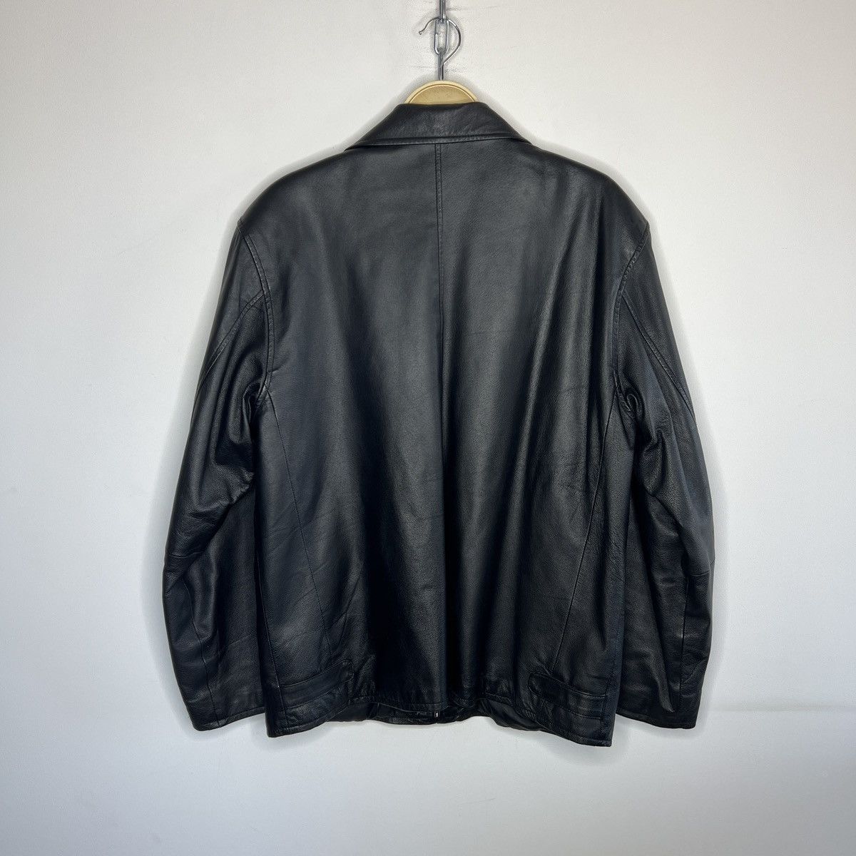 Leather Vintage Black Leather Motor Biker Jacket Trucker Genuine Size US M / EU 48-50 / 2 - 10 Thumbnail