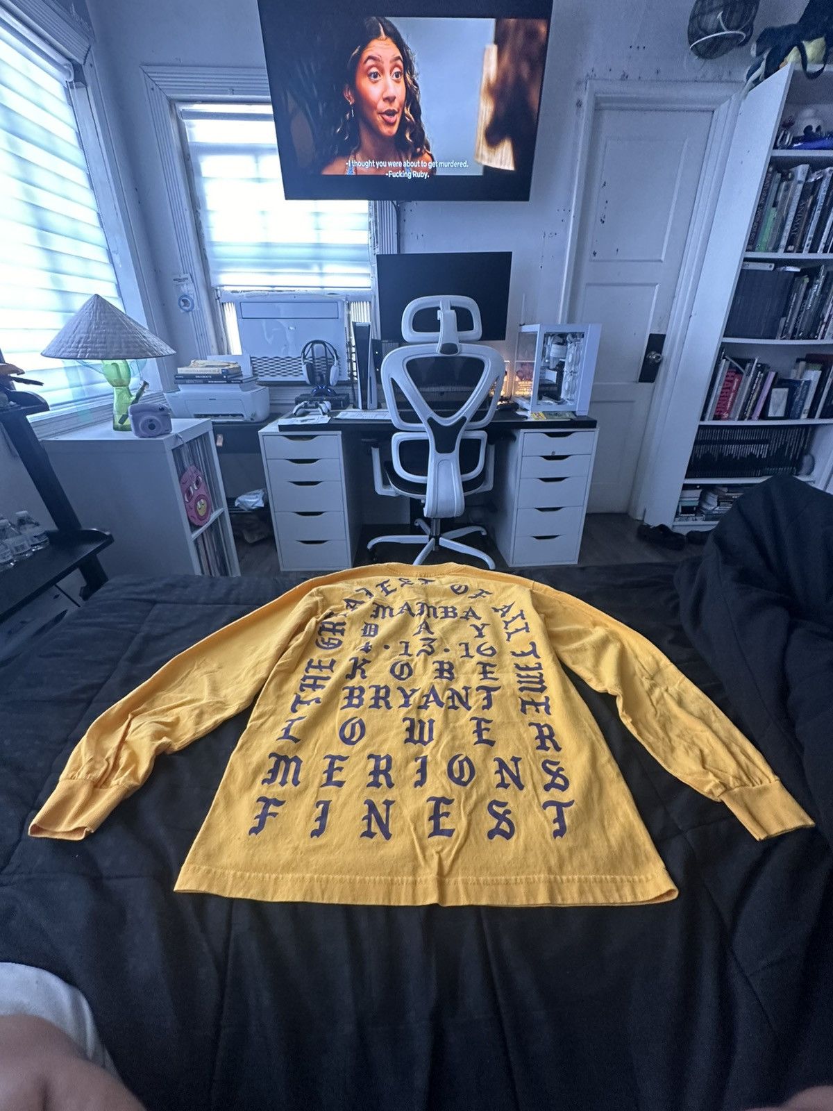 Kanye West Kanye West 'I Feel Like Kobe' Longsleeve T-shirt Yellow
